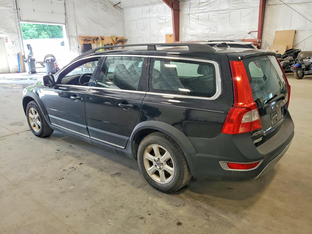 2011 VOLVO XC70