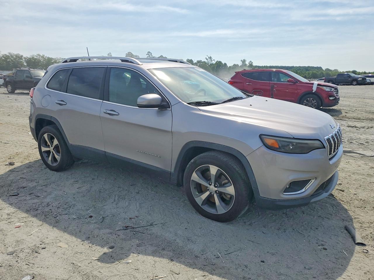 2019 JEEP CHEROKEE