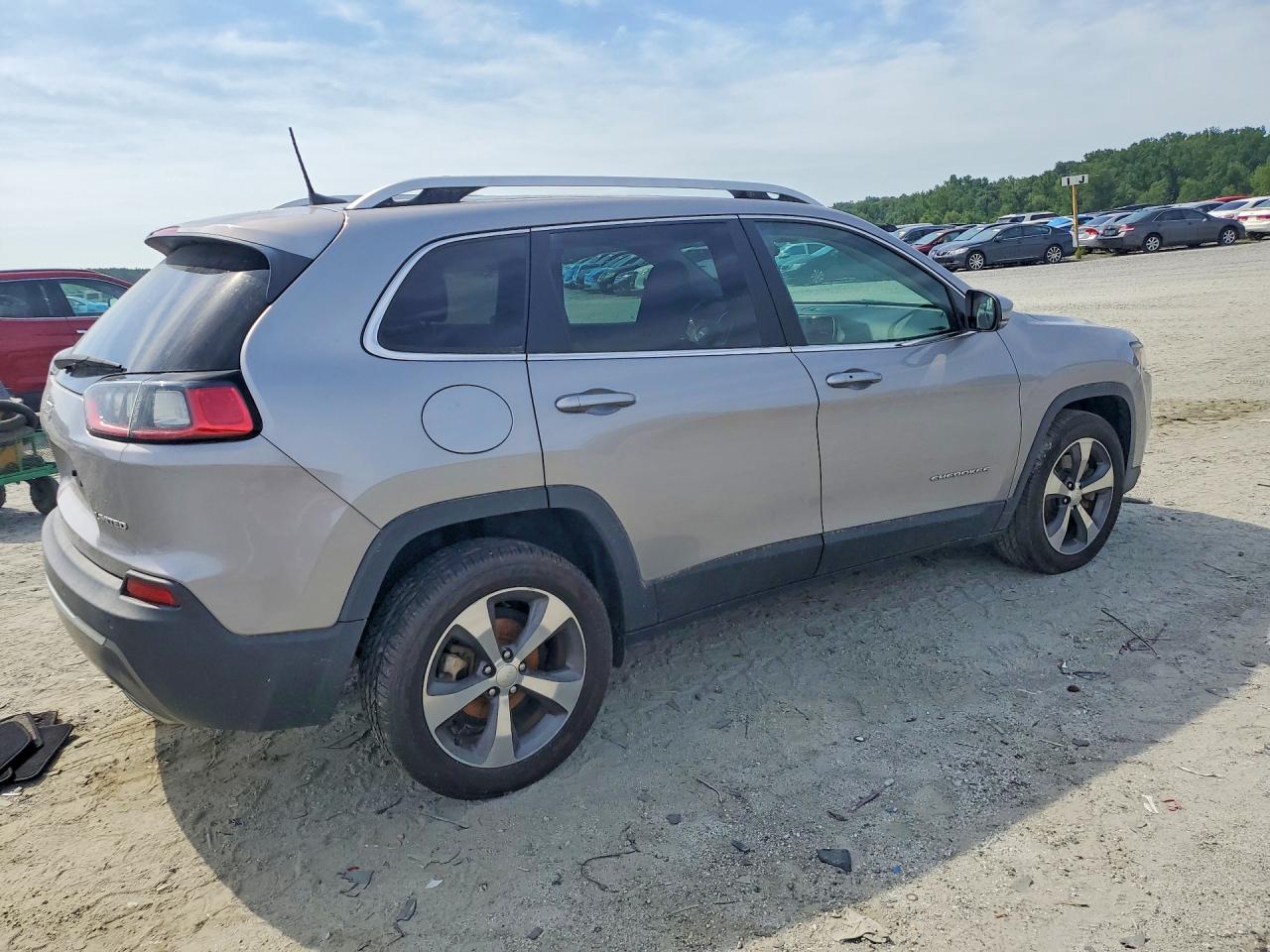 2019 JEEP CHEROKEE