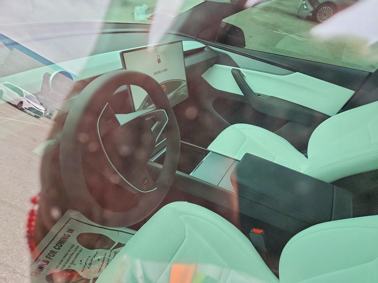 2026 TESLA MODEL Y