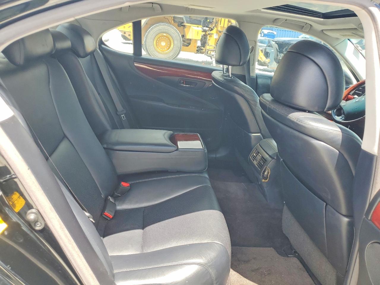 2007 LEXUS LS460