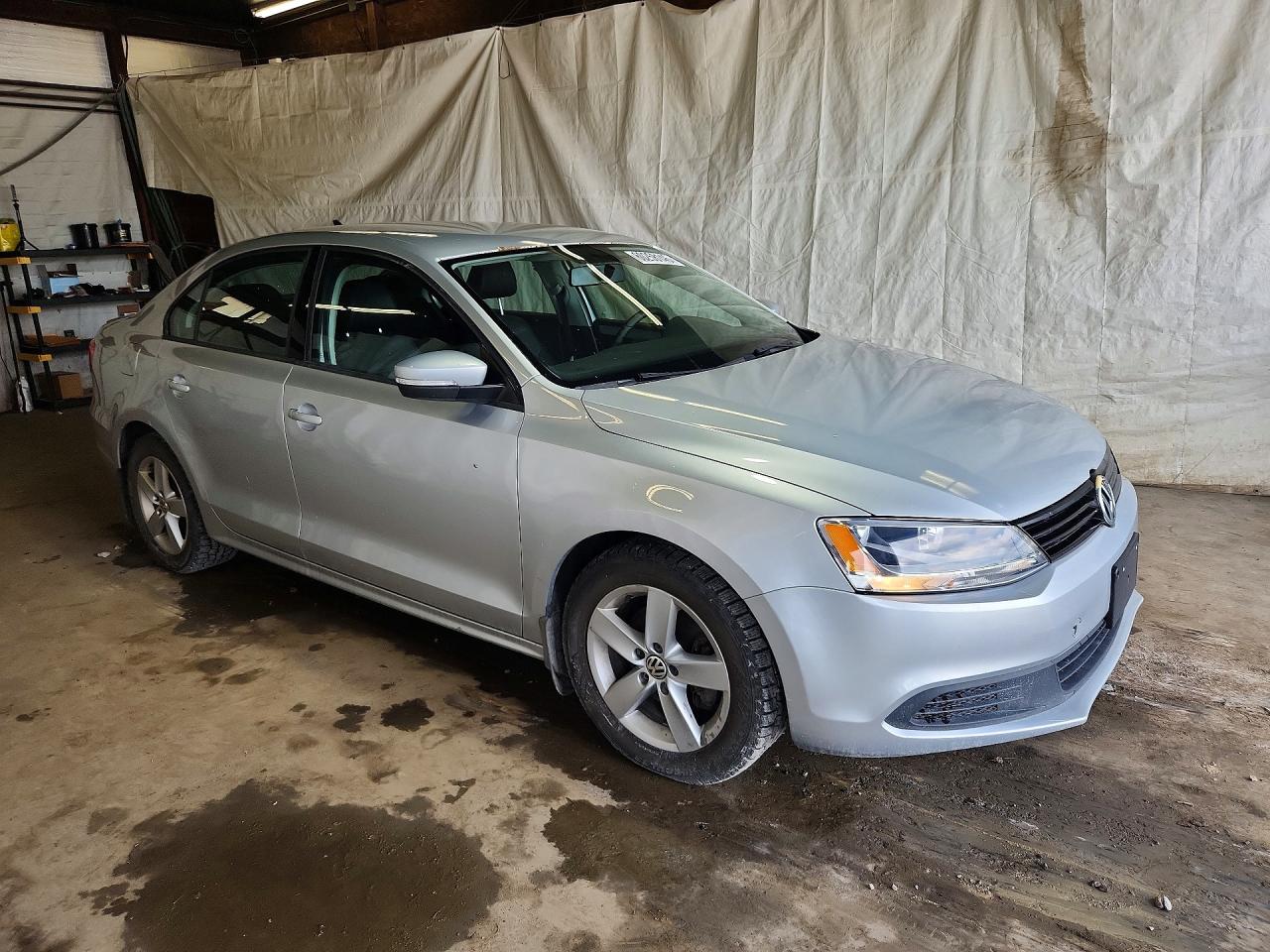 2012 VOLKSWAGEN JETTA