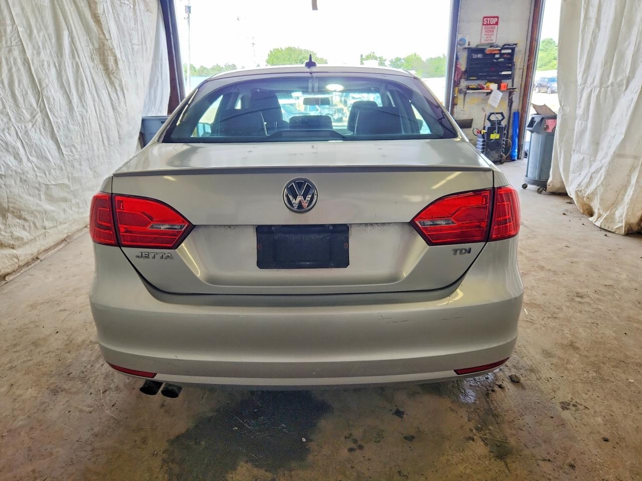 2012 VOLKSWAGEN JETTA