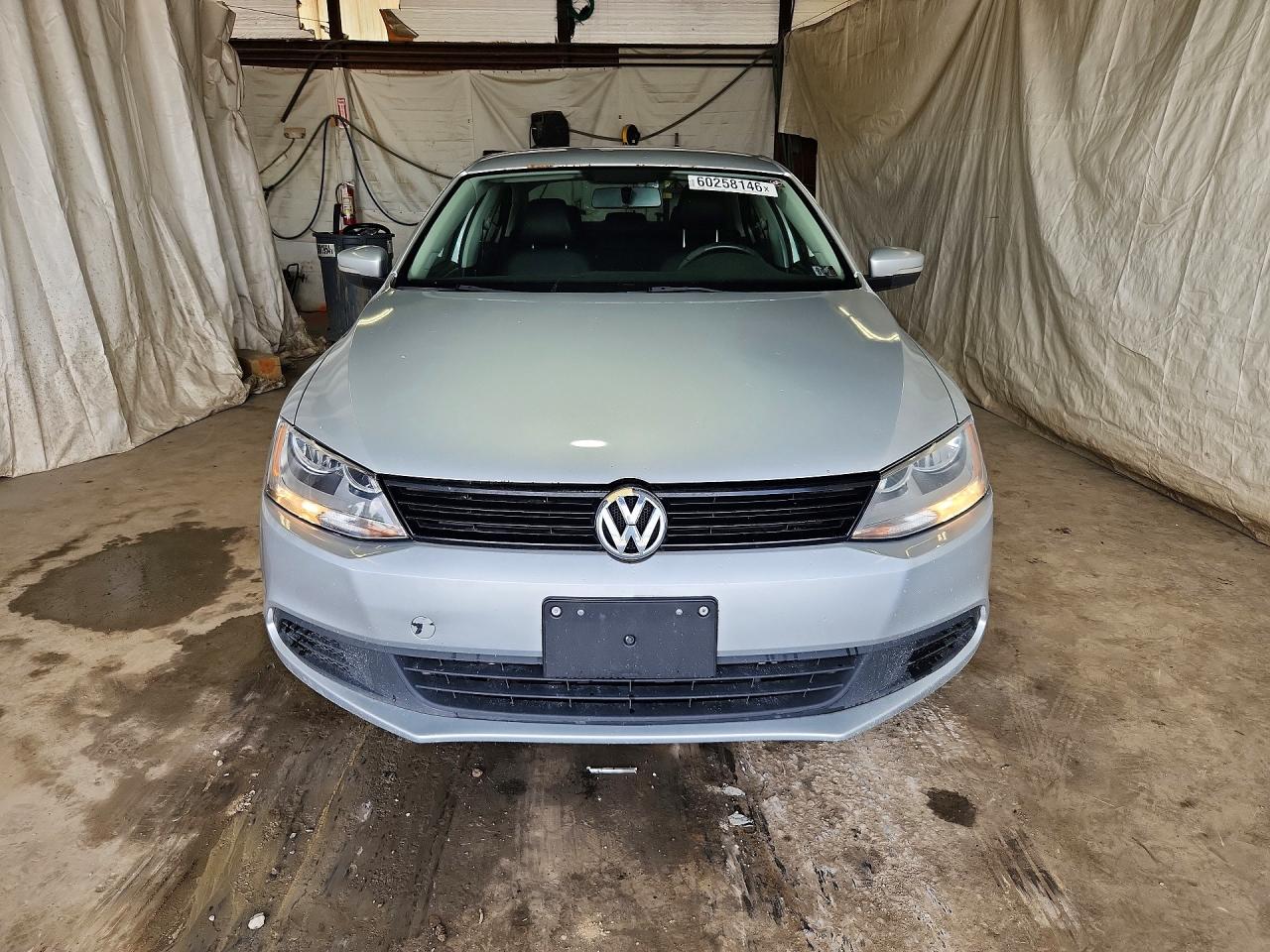 2012 VOLKSWAGEN JETTA