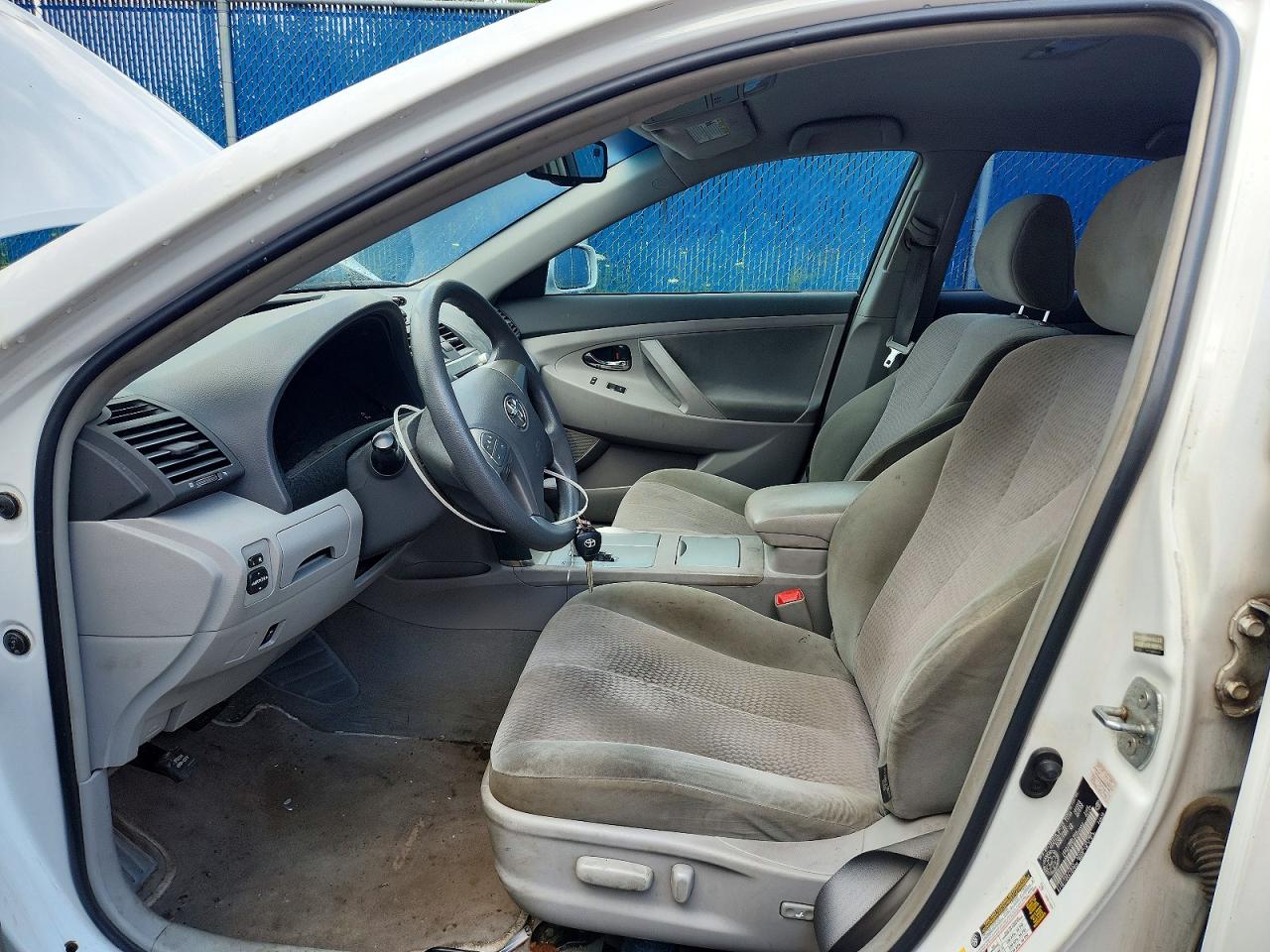 2010 TOYOTA CAMRY