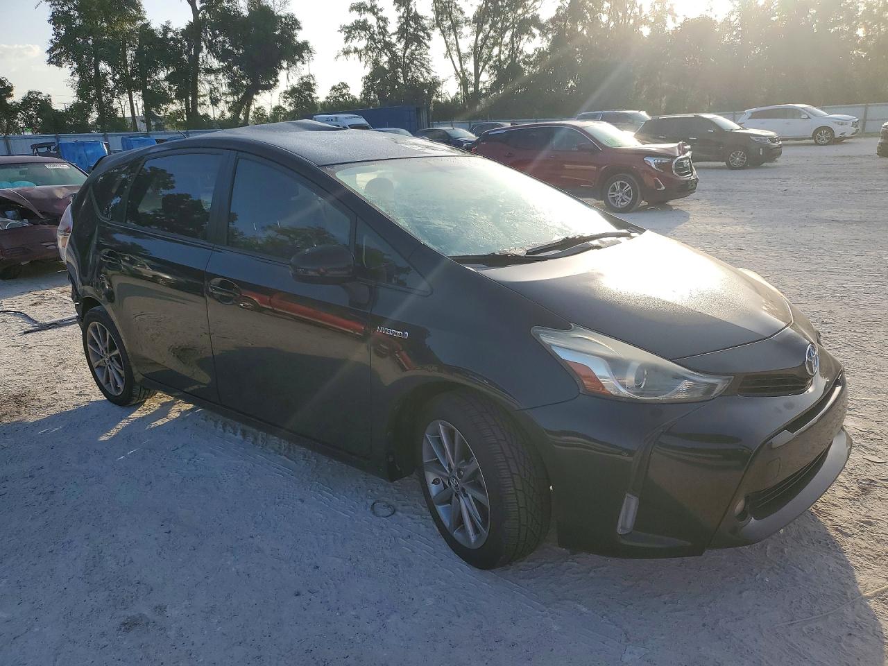 2016 TOYOTA PRIUS