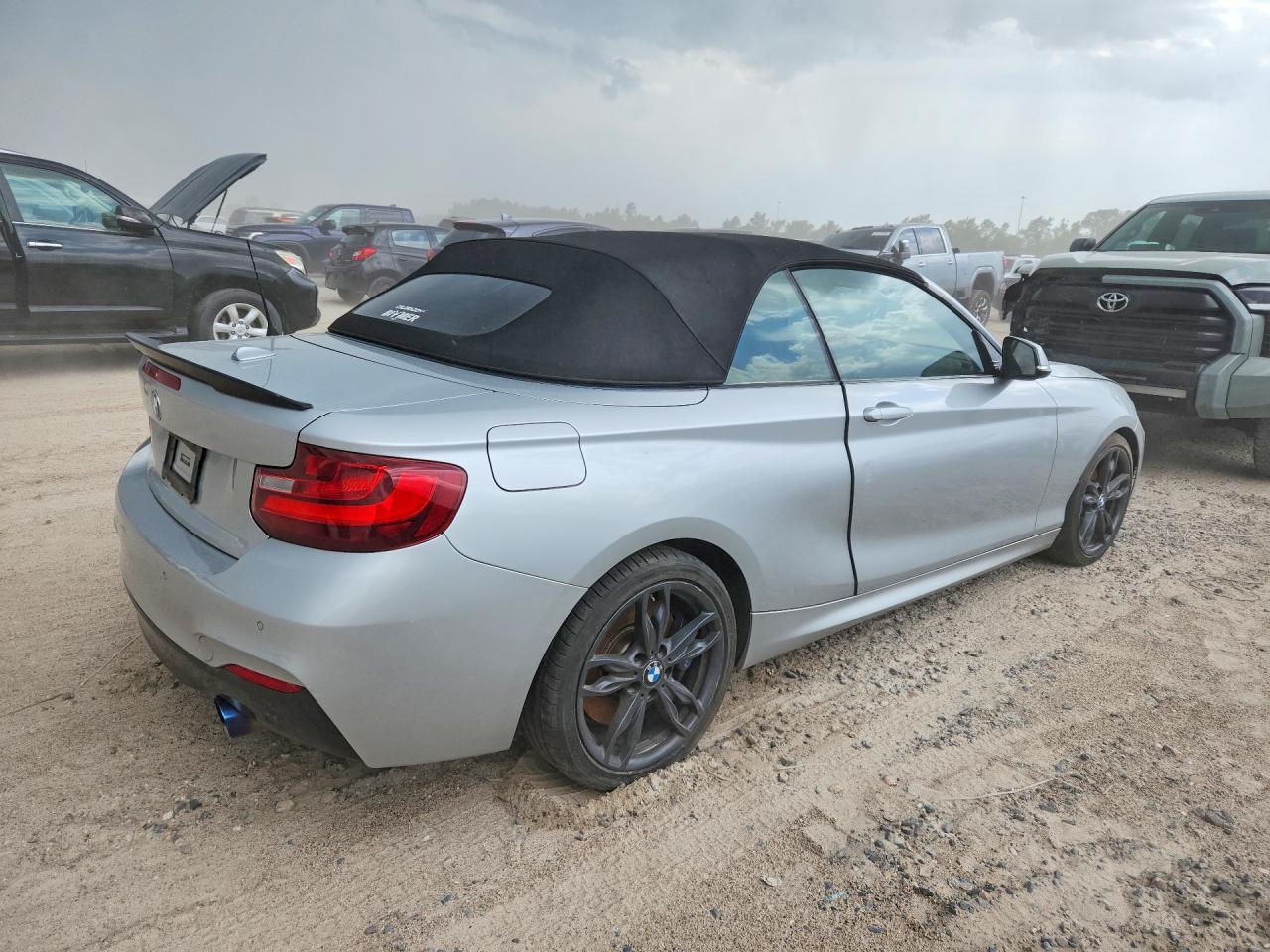 2017 BMW M2
