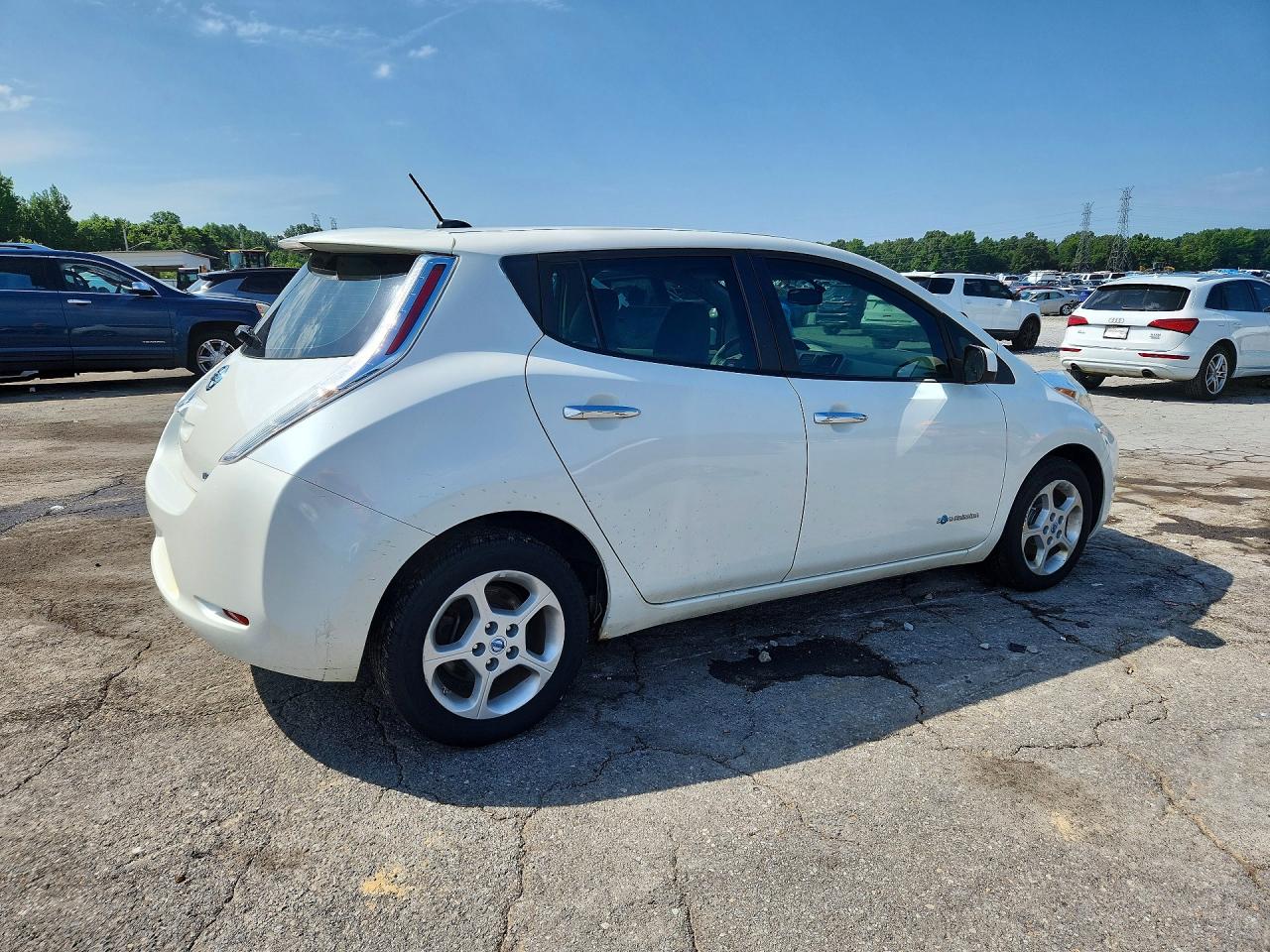 2013 NISSAN LEAF