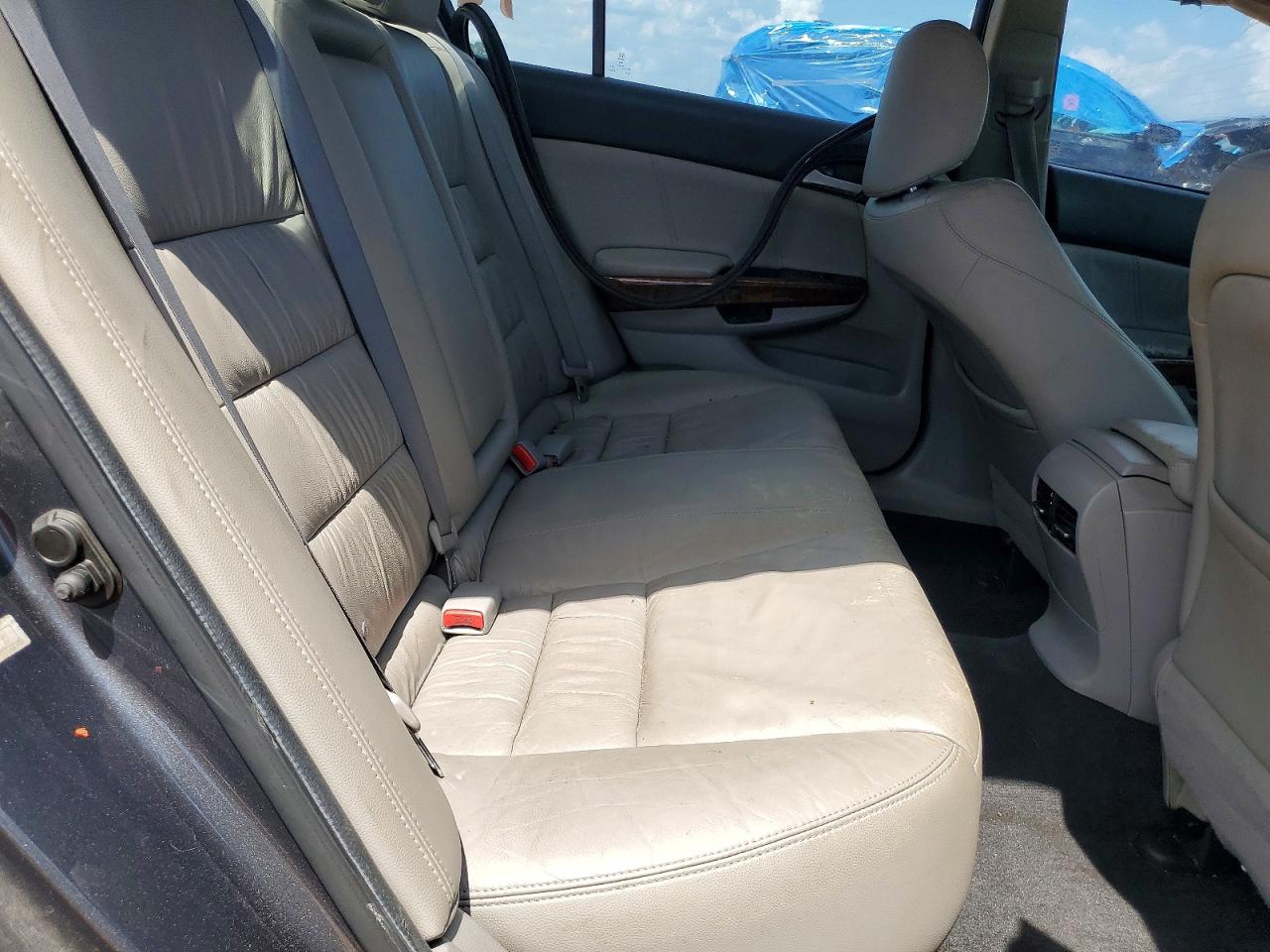 2011 HONDA ACCORD