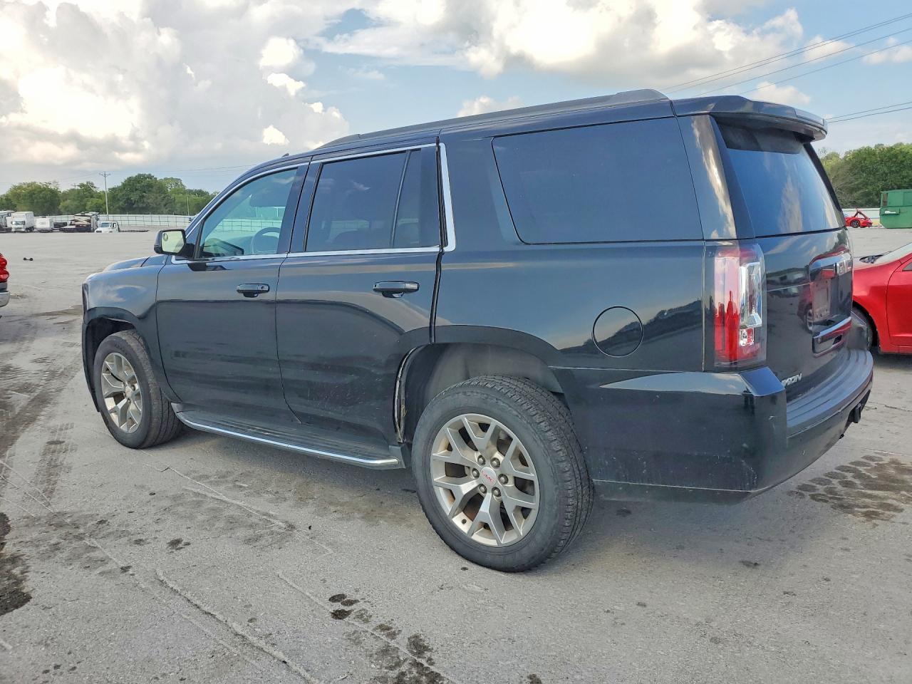 2016 GMC YUKON