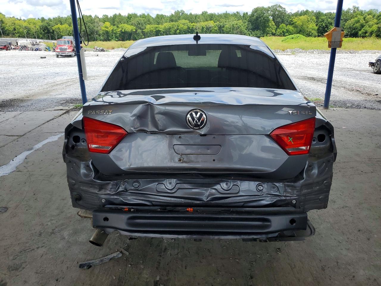 2014 VOLKSWAGEN PASSAT
