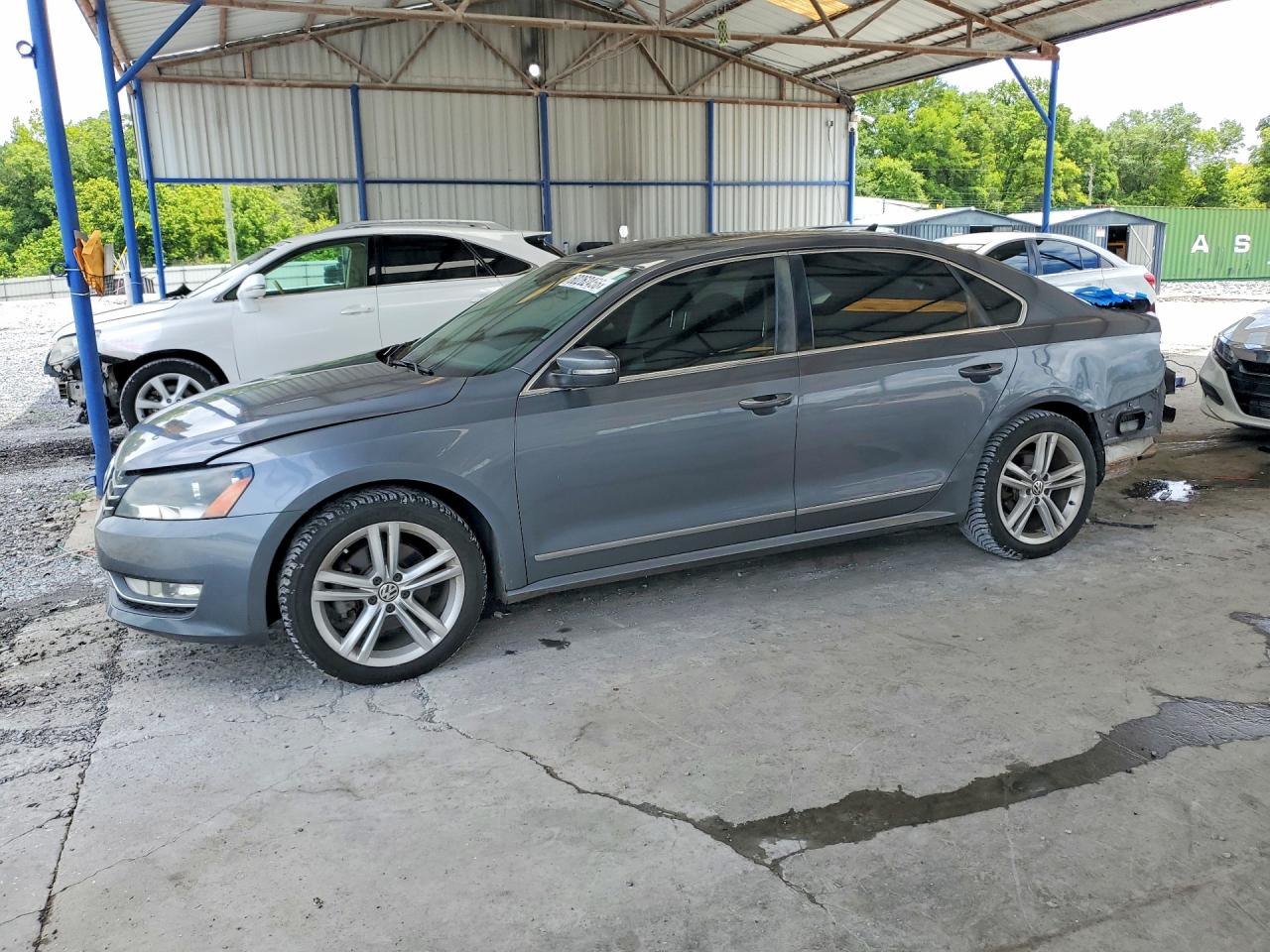2014 VOLKSWAGEN PASSAT