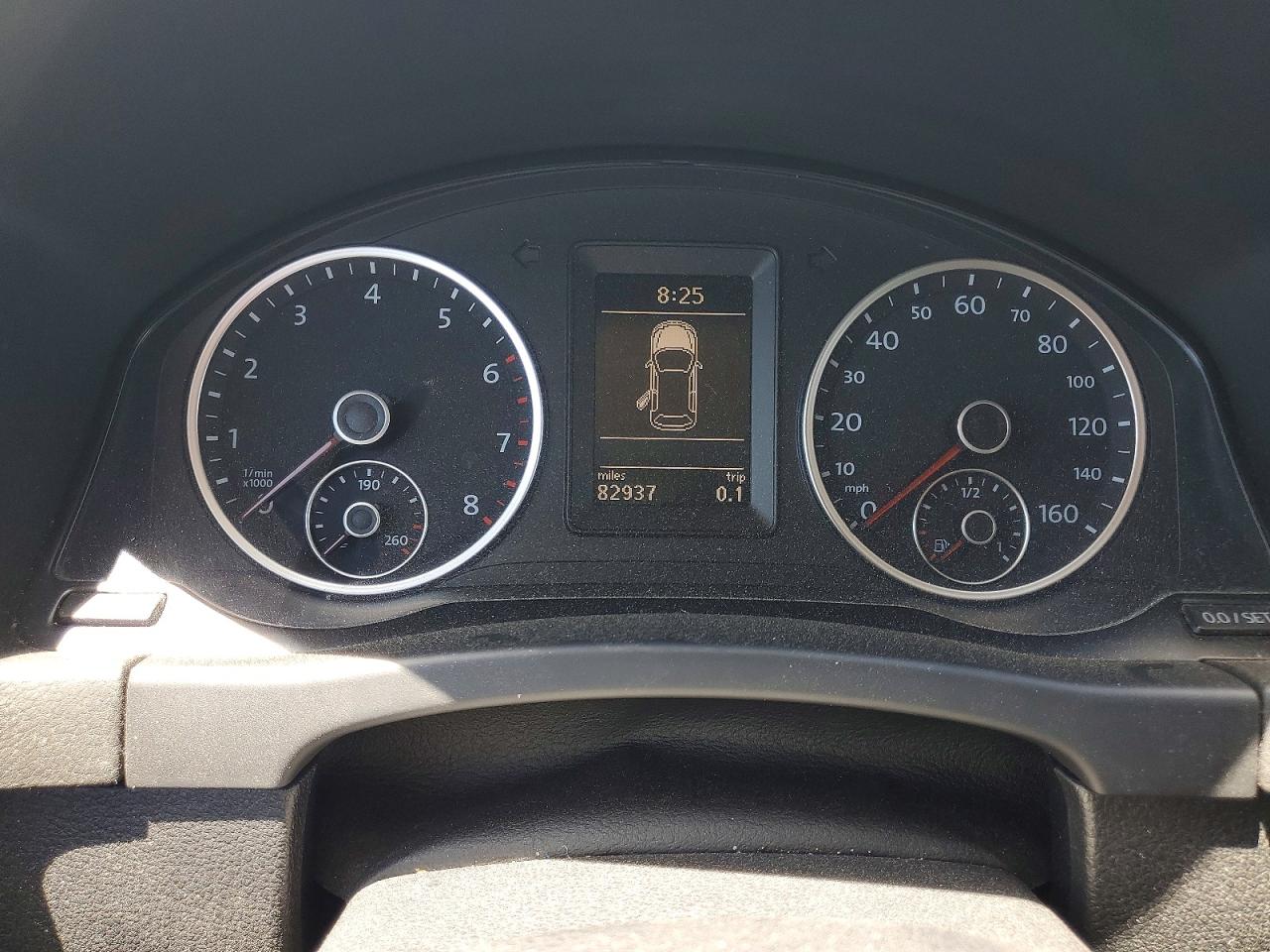 2012 VOLKSWAGEN TIGUAN