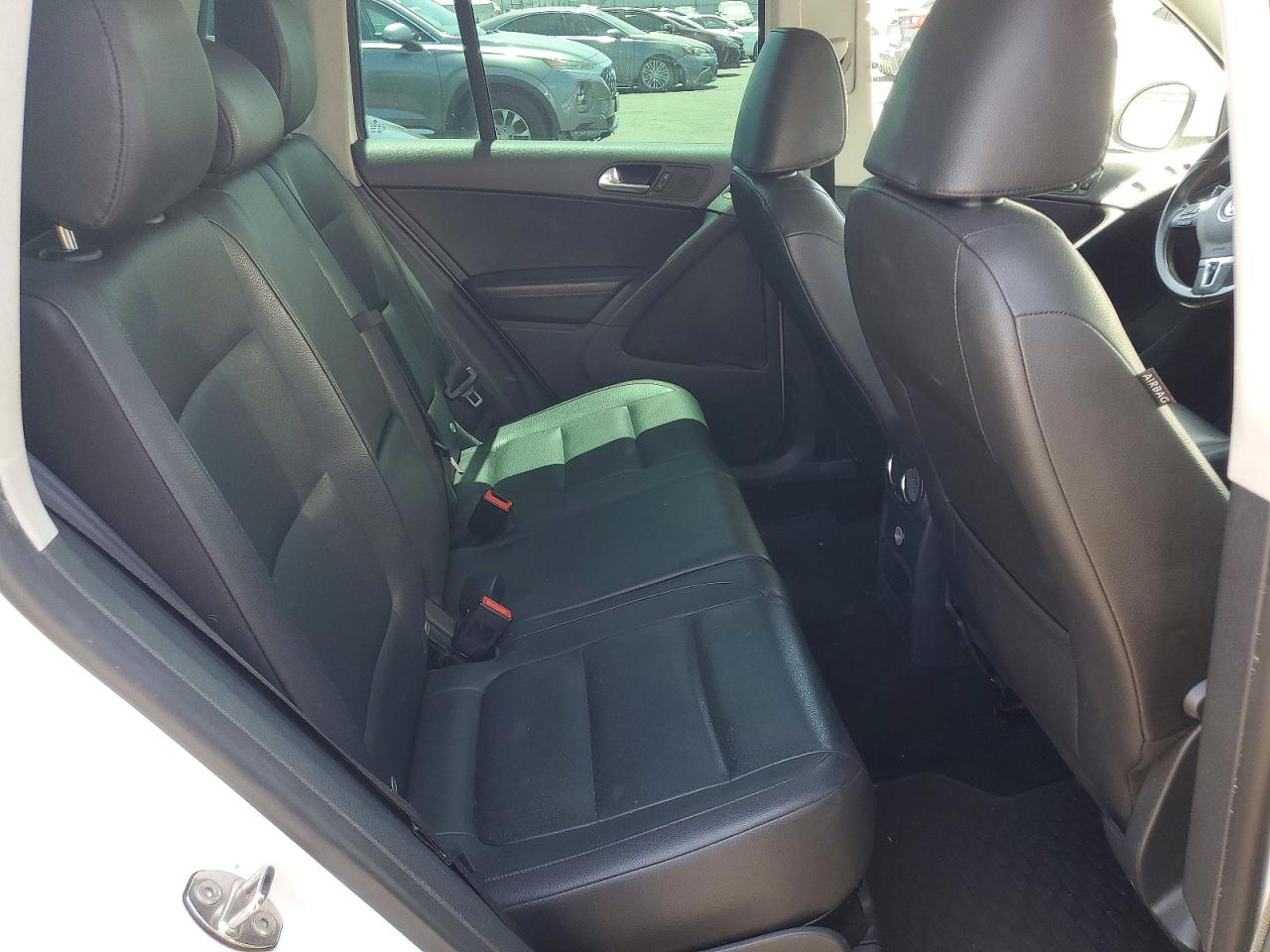 2012 VOLKSWAGEN TIGUAN
