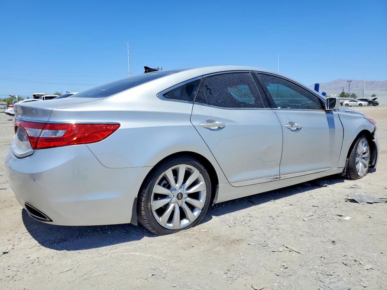 2013 HYUNDAI AZERA
