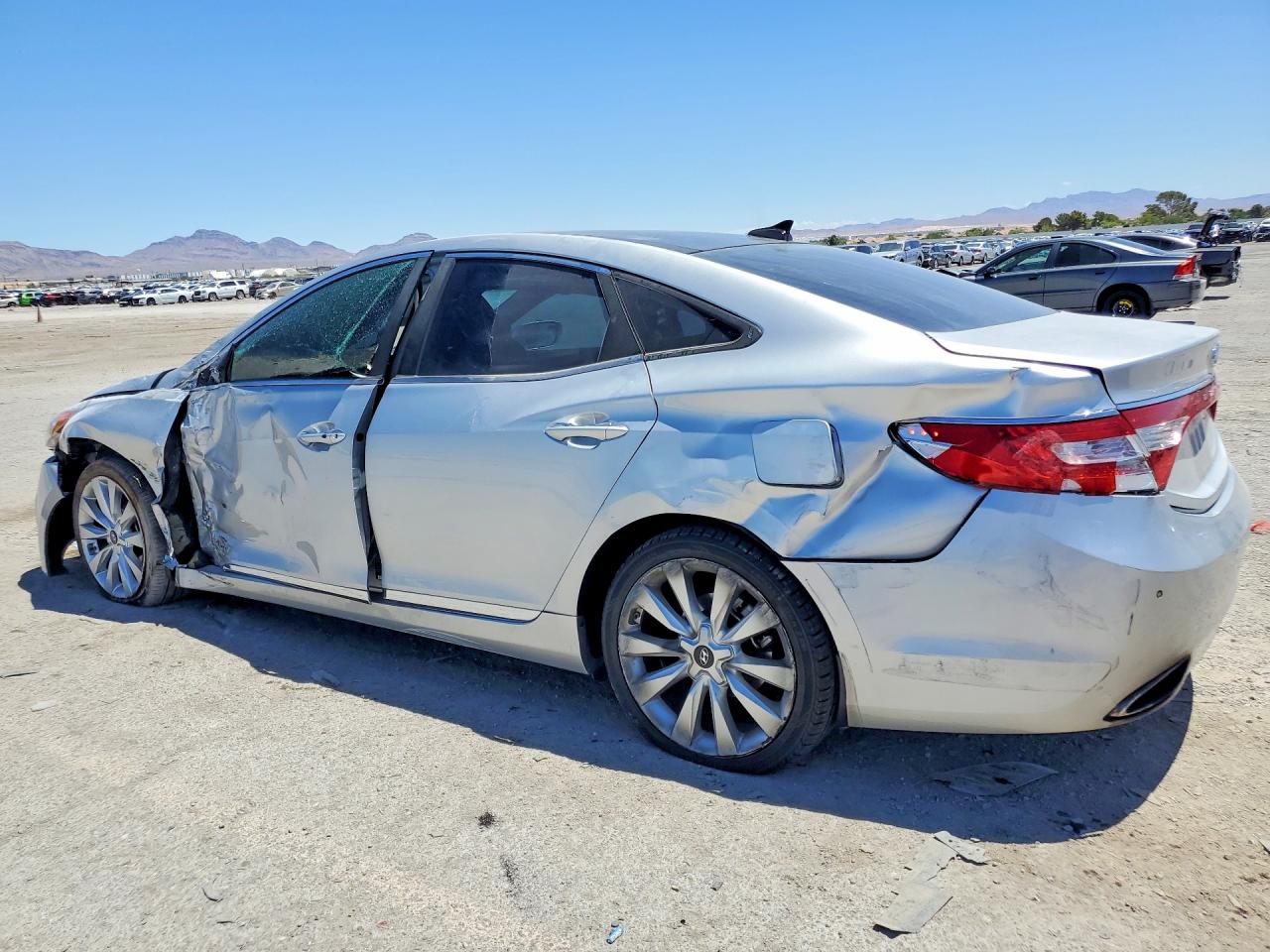 2013 HYUNDAI AZERA