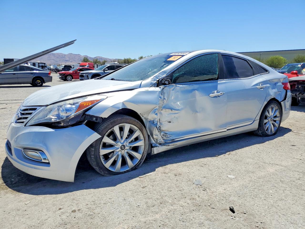 2013 HYUNDAI AZERA