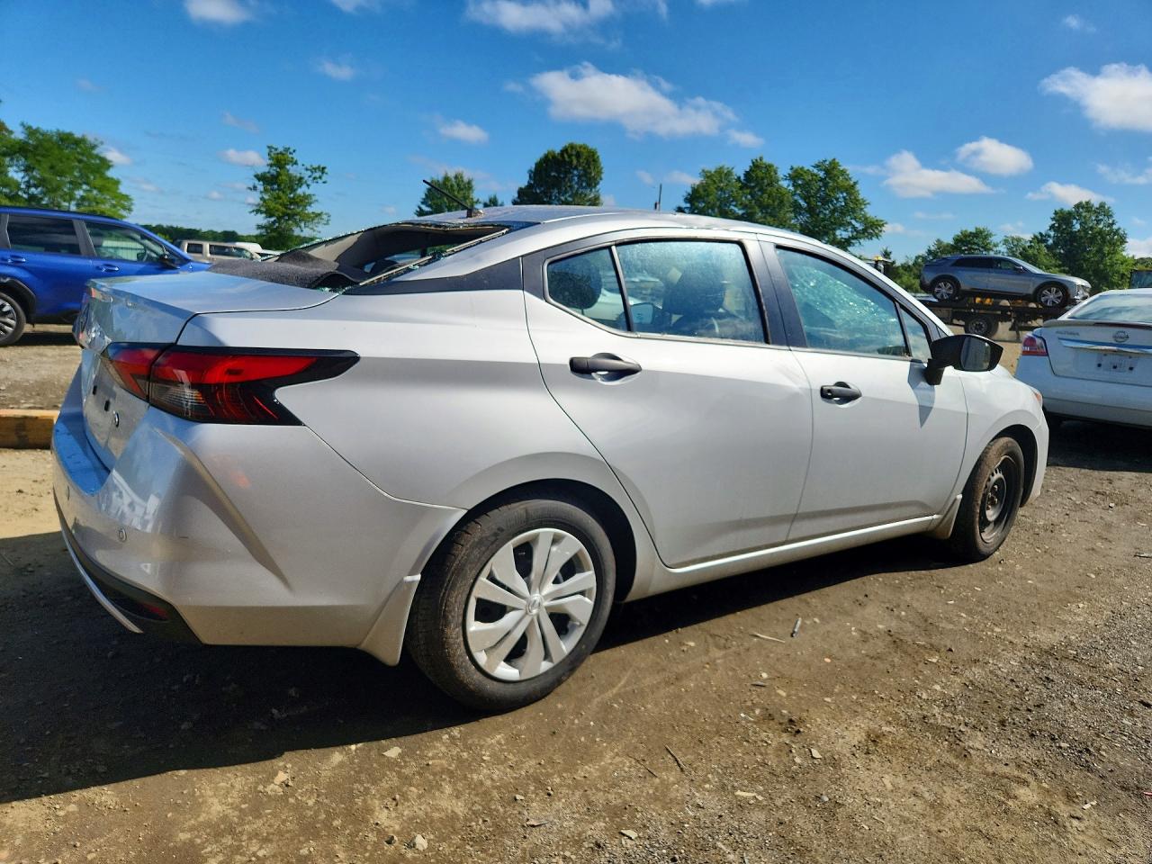 2023 NISSAN VERSA