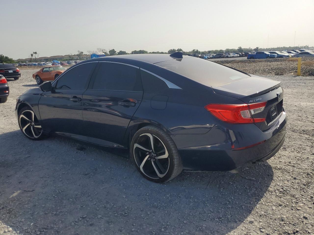 2018 HONDA ACCORD