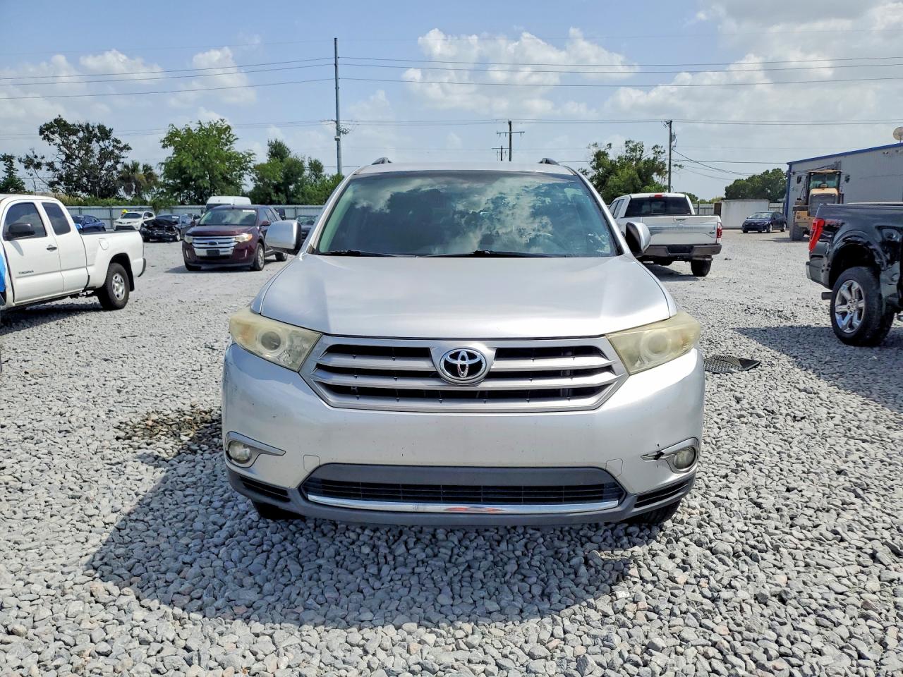 2013 TOYOTA HIGHLANDER
