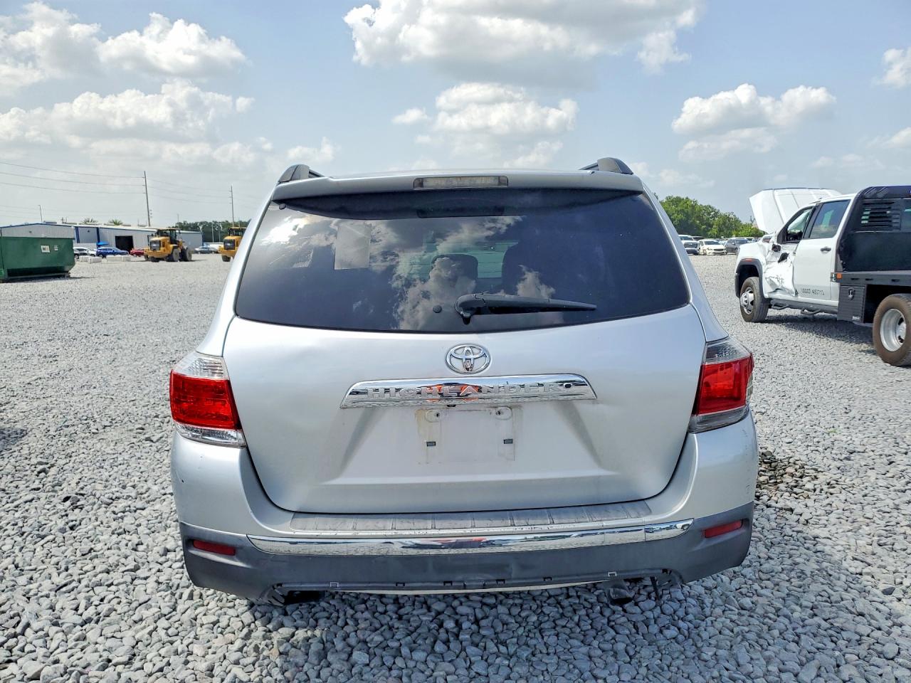 2013 TOYOTA HIGHLANDER