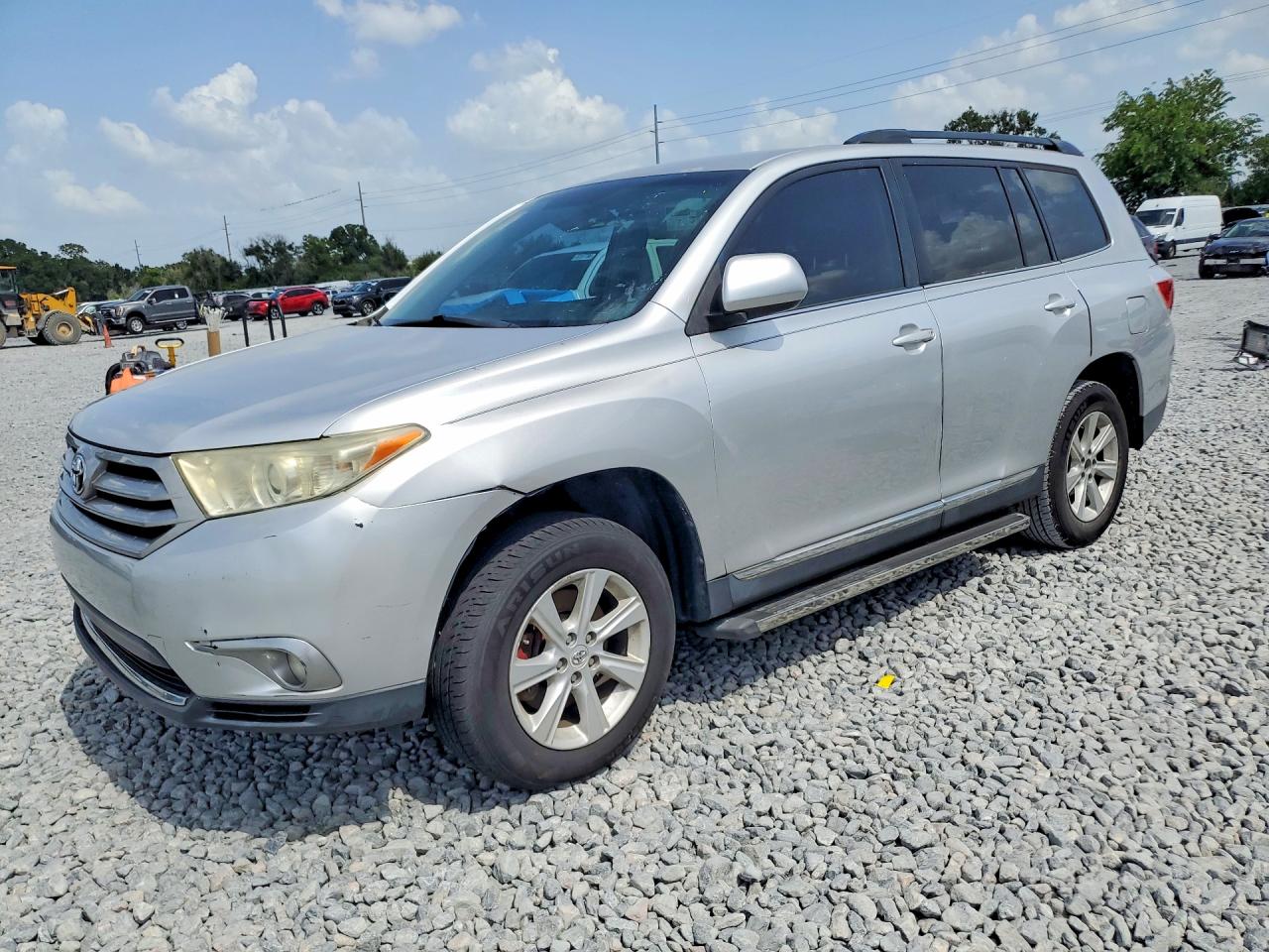 2013 TOYOTA HIGHLANDER