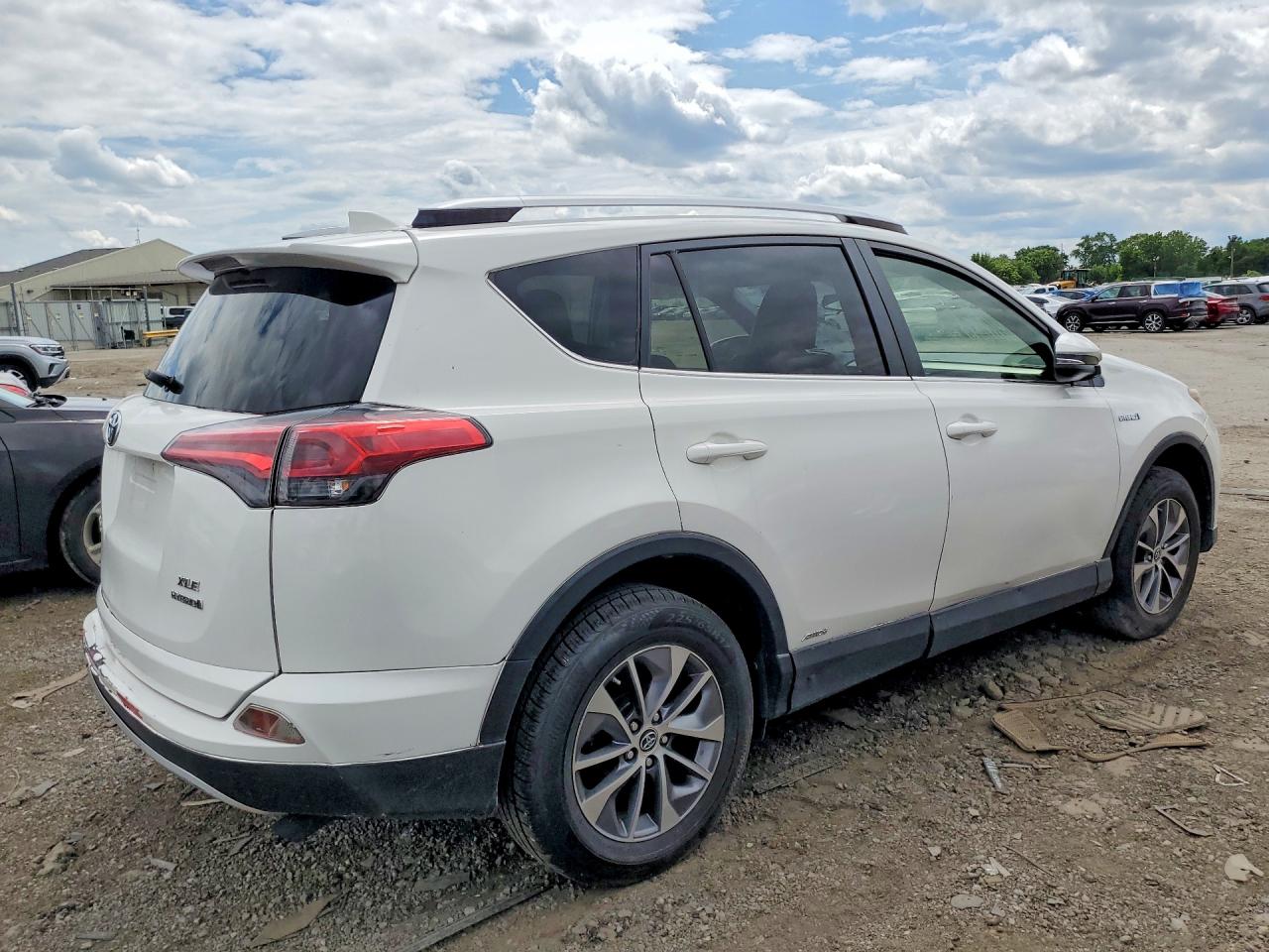 2016 TOYOTA RAV4