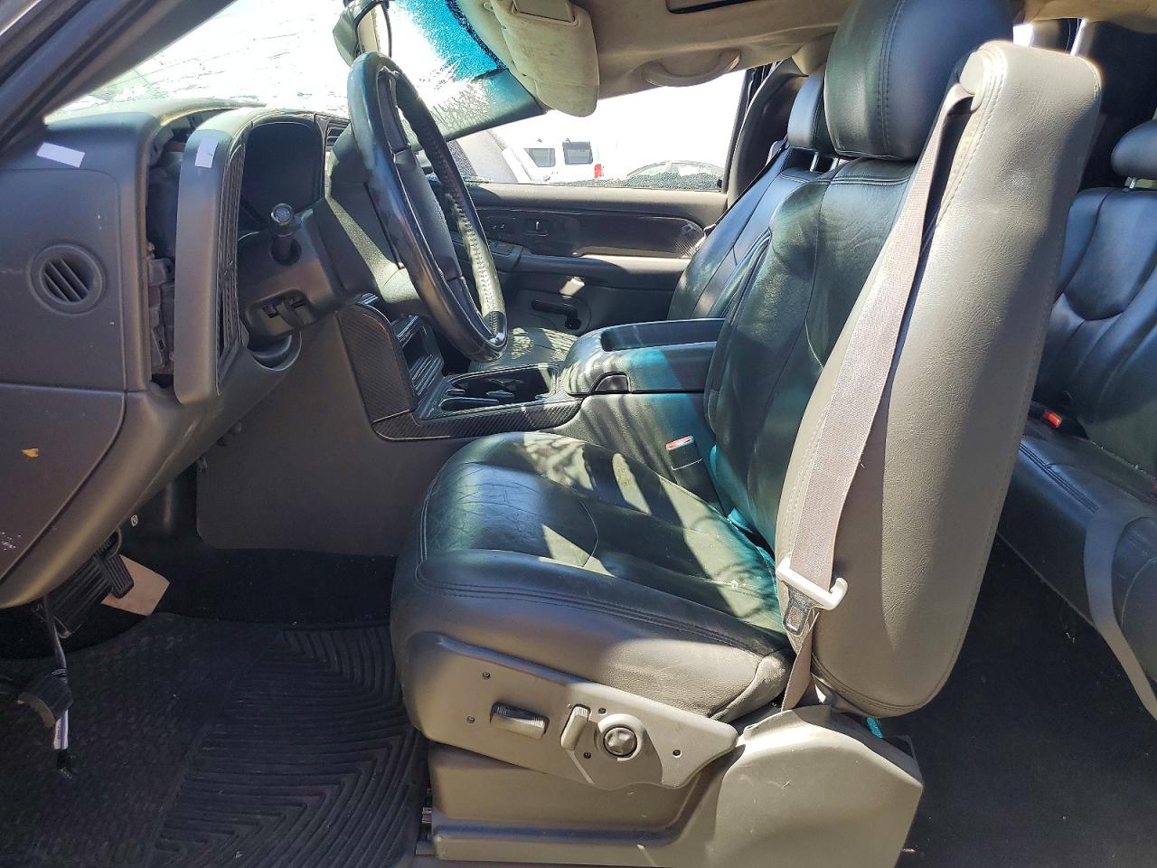 2005 GMC SIERRA