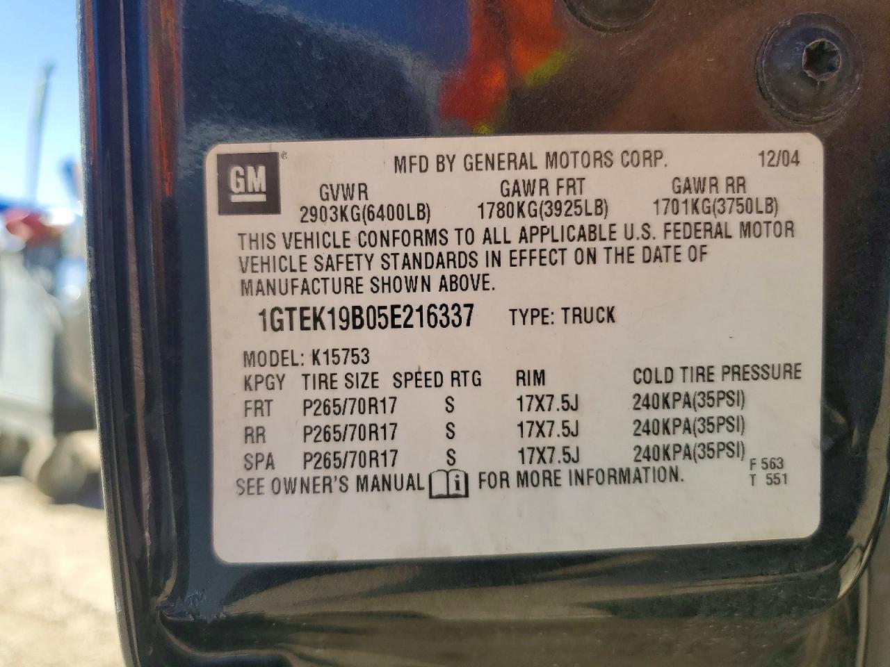 2005 GMC SIERRA