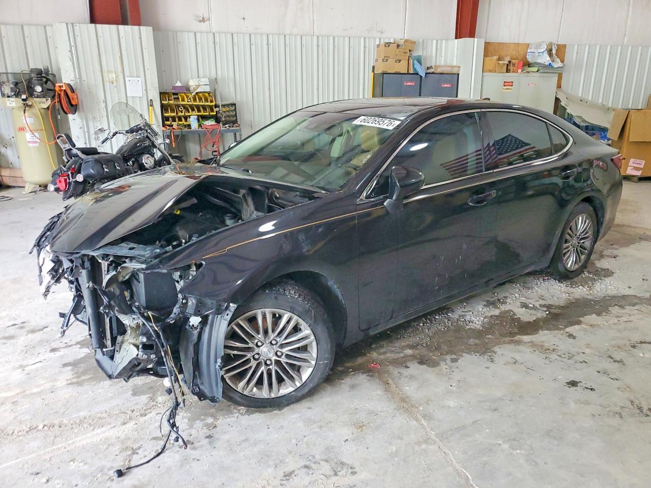 2016 LEXUS ES350