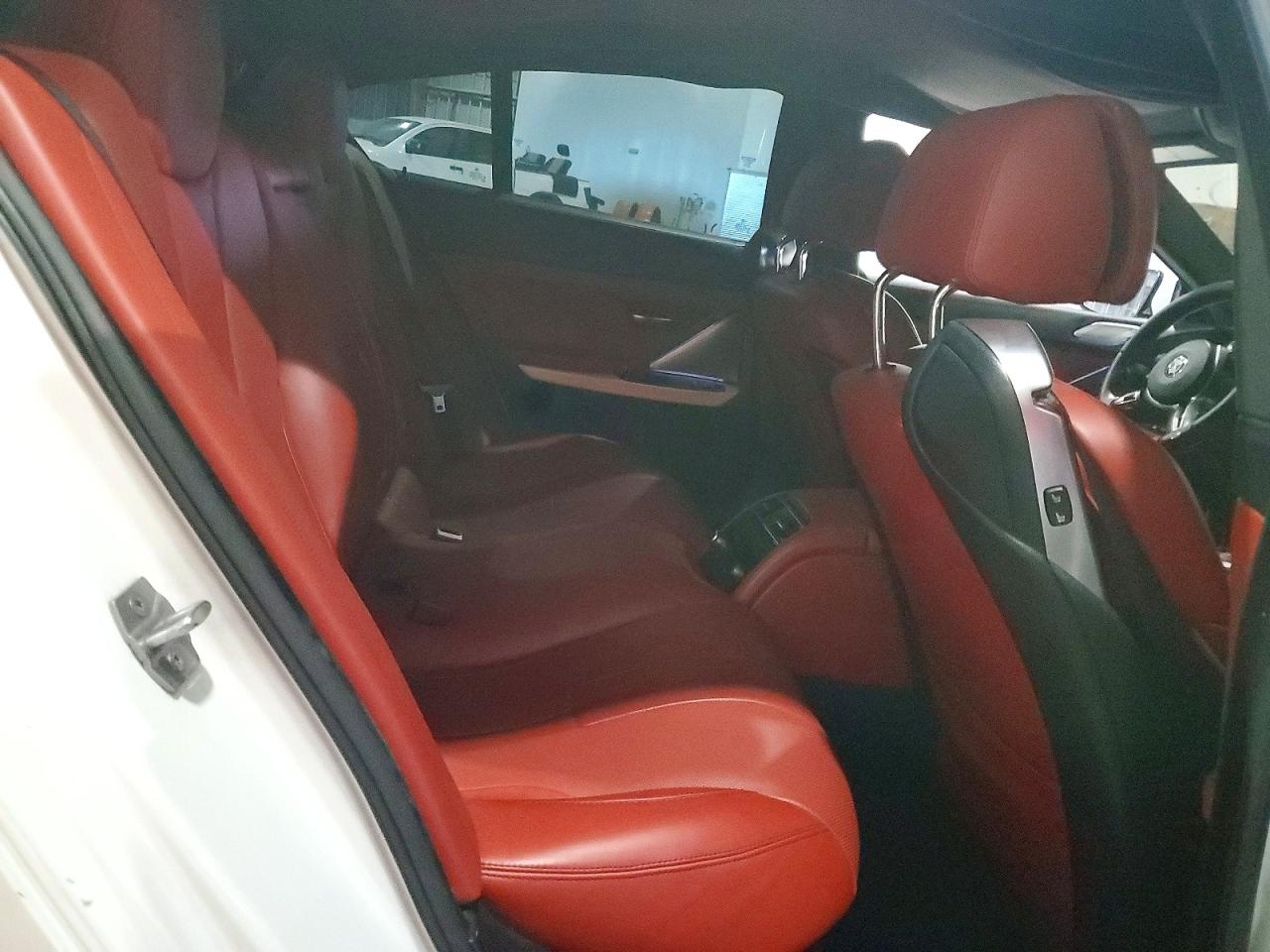 2015 BMW M6