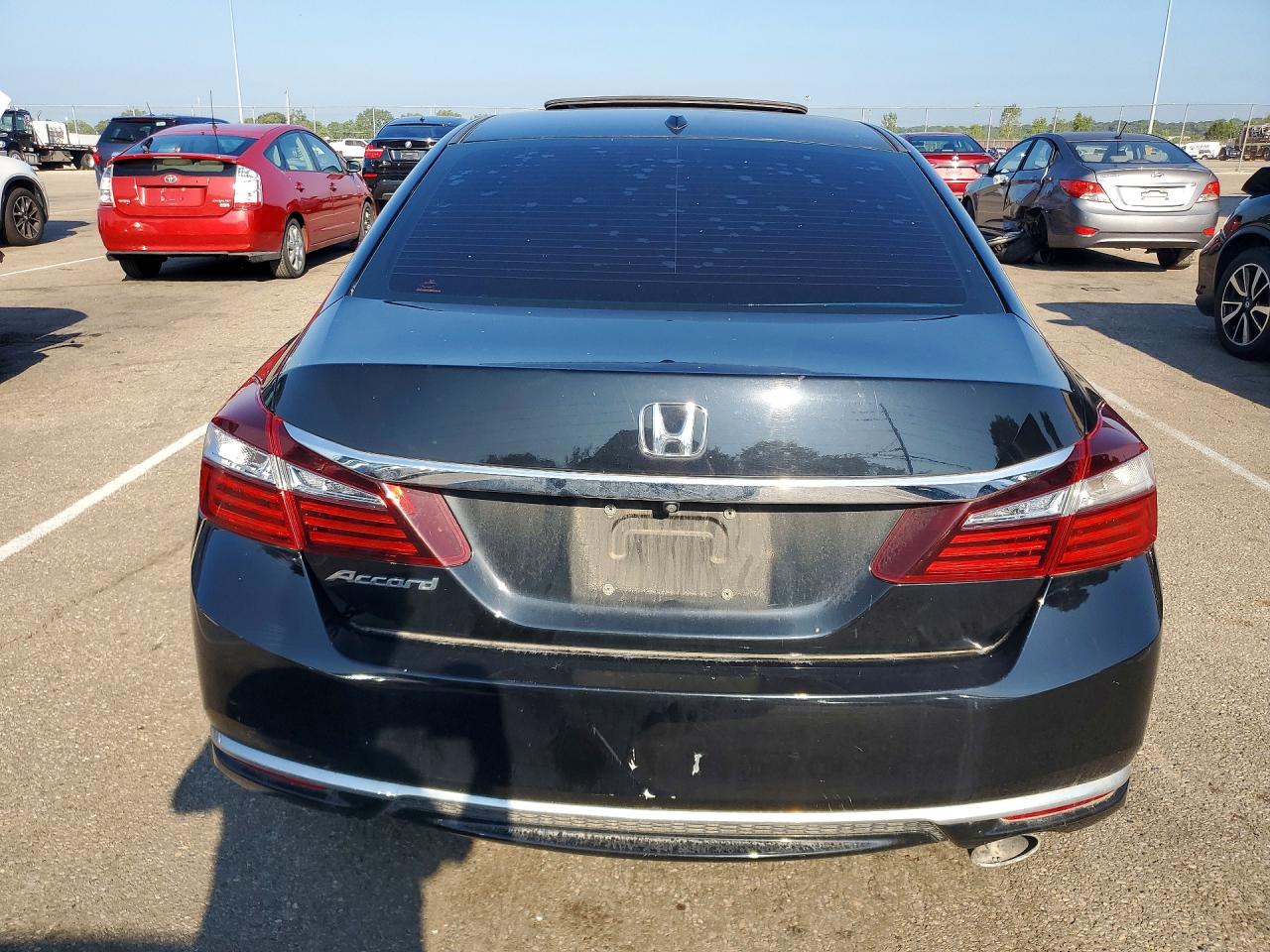2016 HONDA ACCORD
