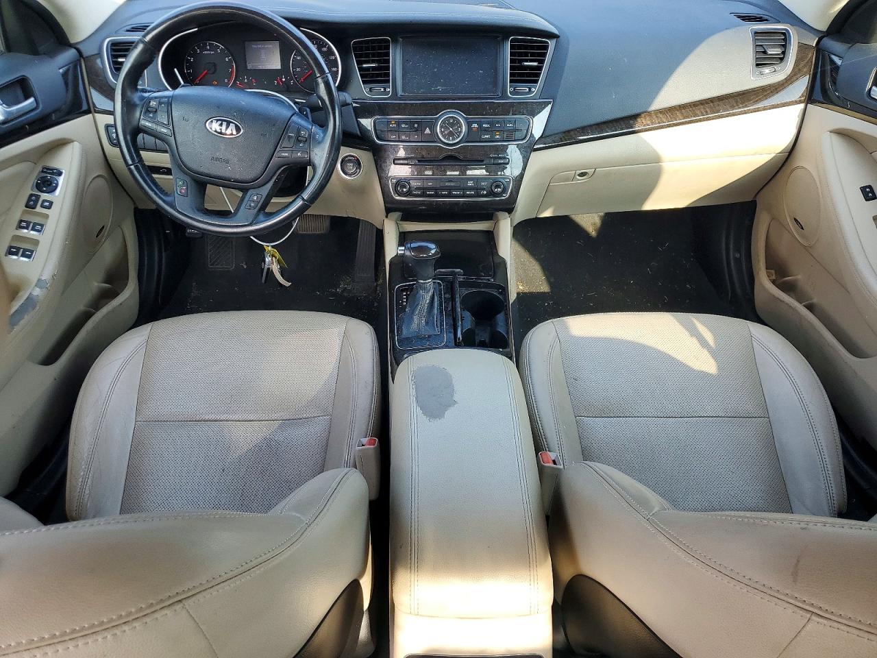 2014 KIA CADENZA