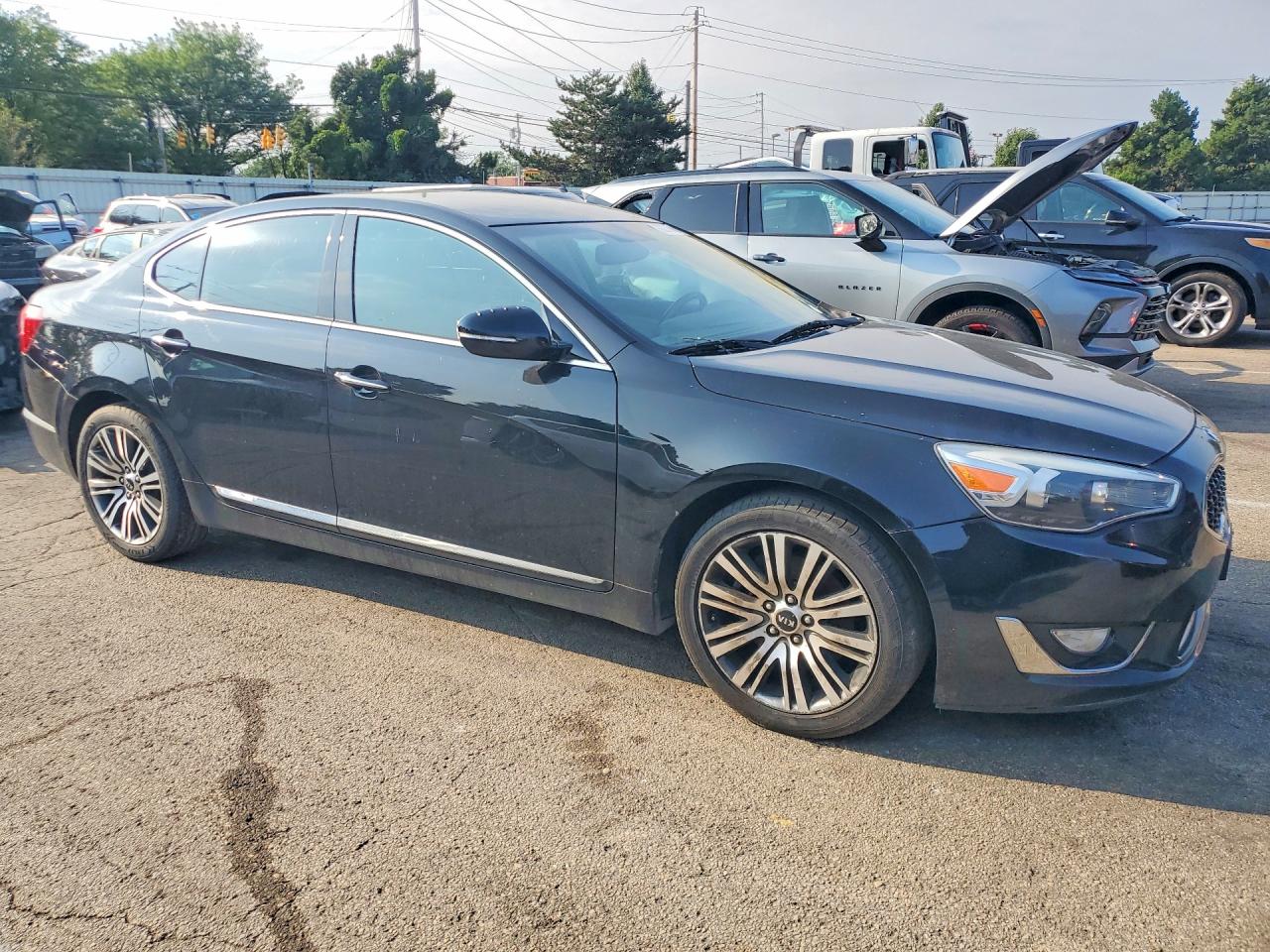 2014 KIA CADENZA