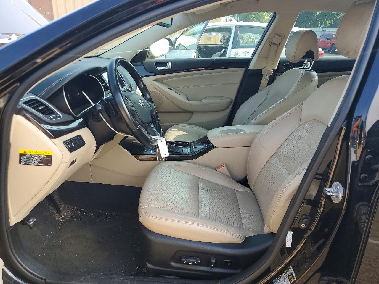 2014 KIA CADENZA