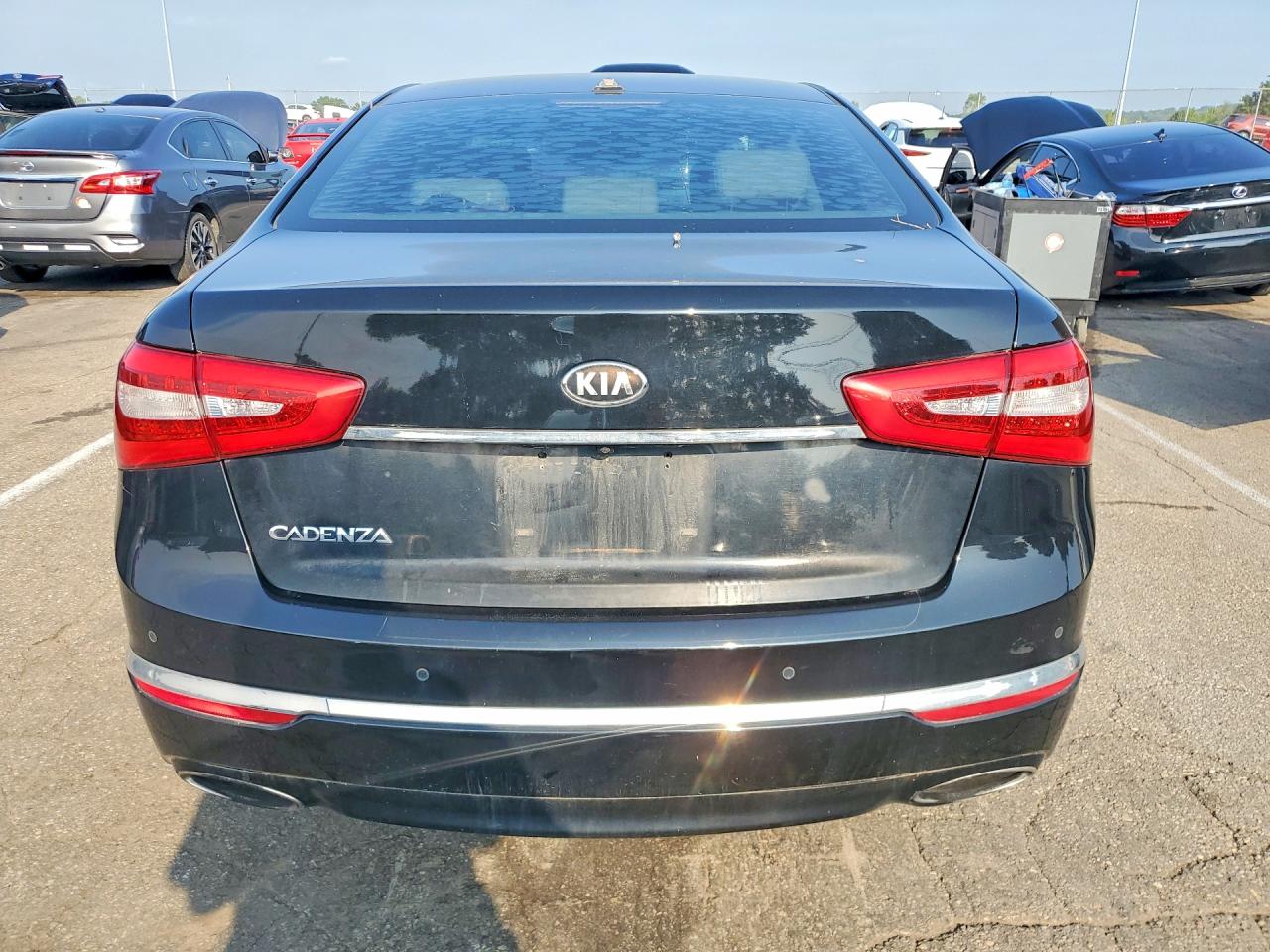 2014 KIA CADENZA