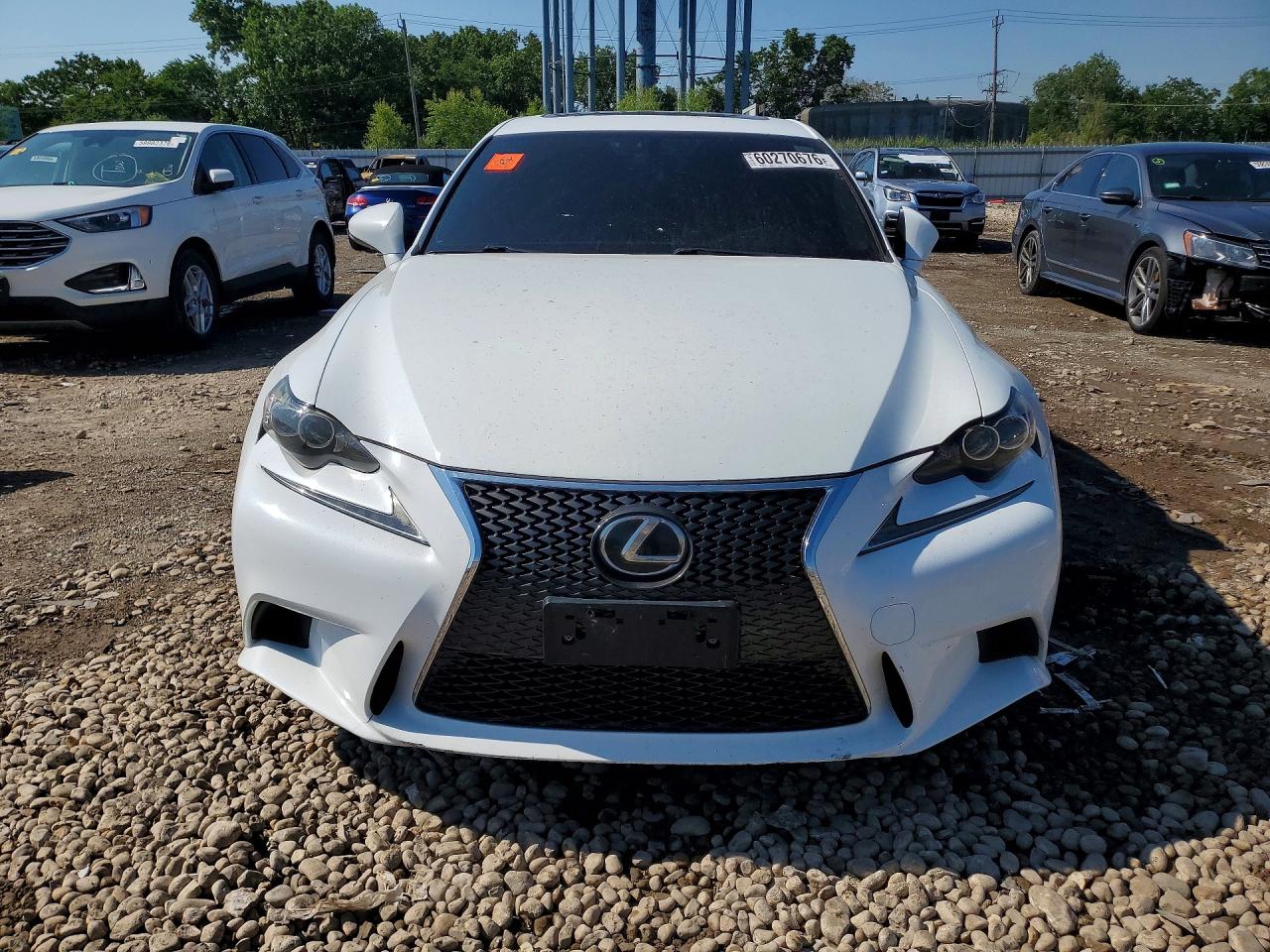 2016 LEXUS IS
