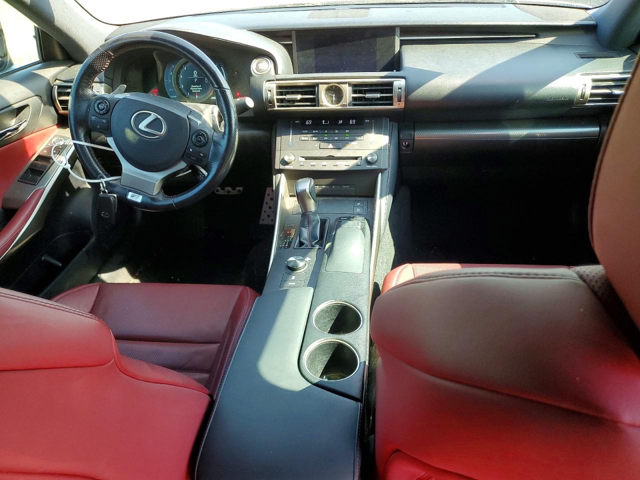 2016 LEXUS IS