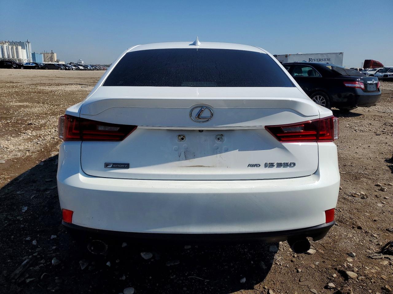 2016 LEXUS IS