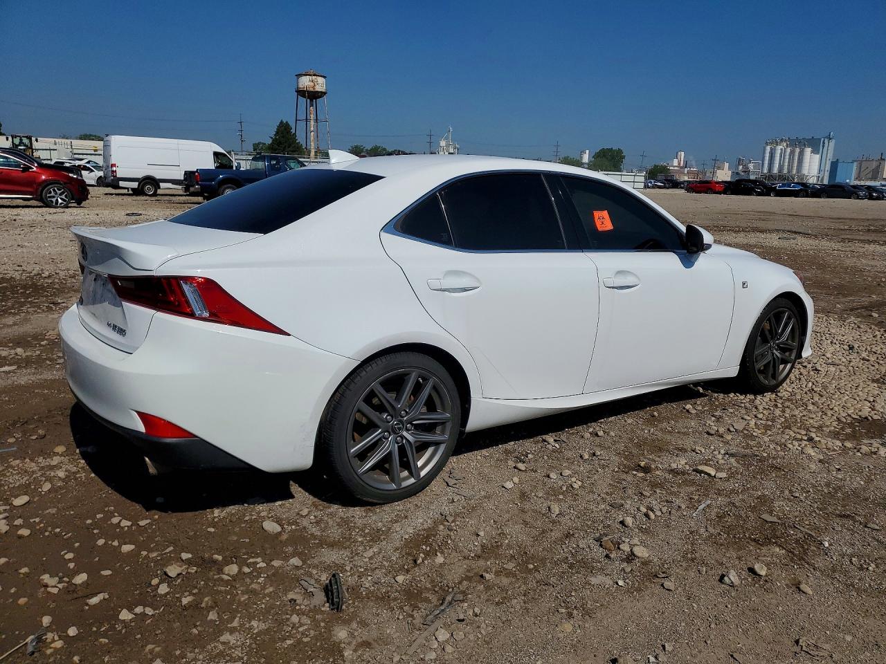 2016 LEXUS IS