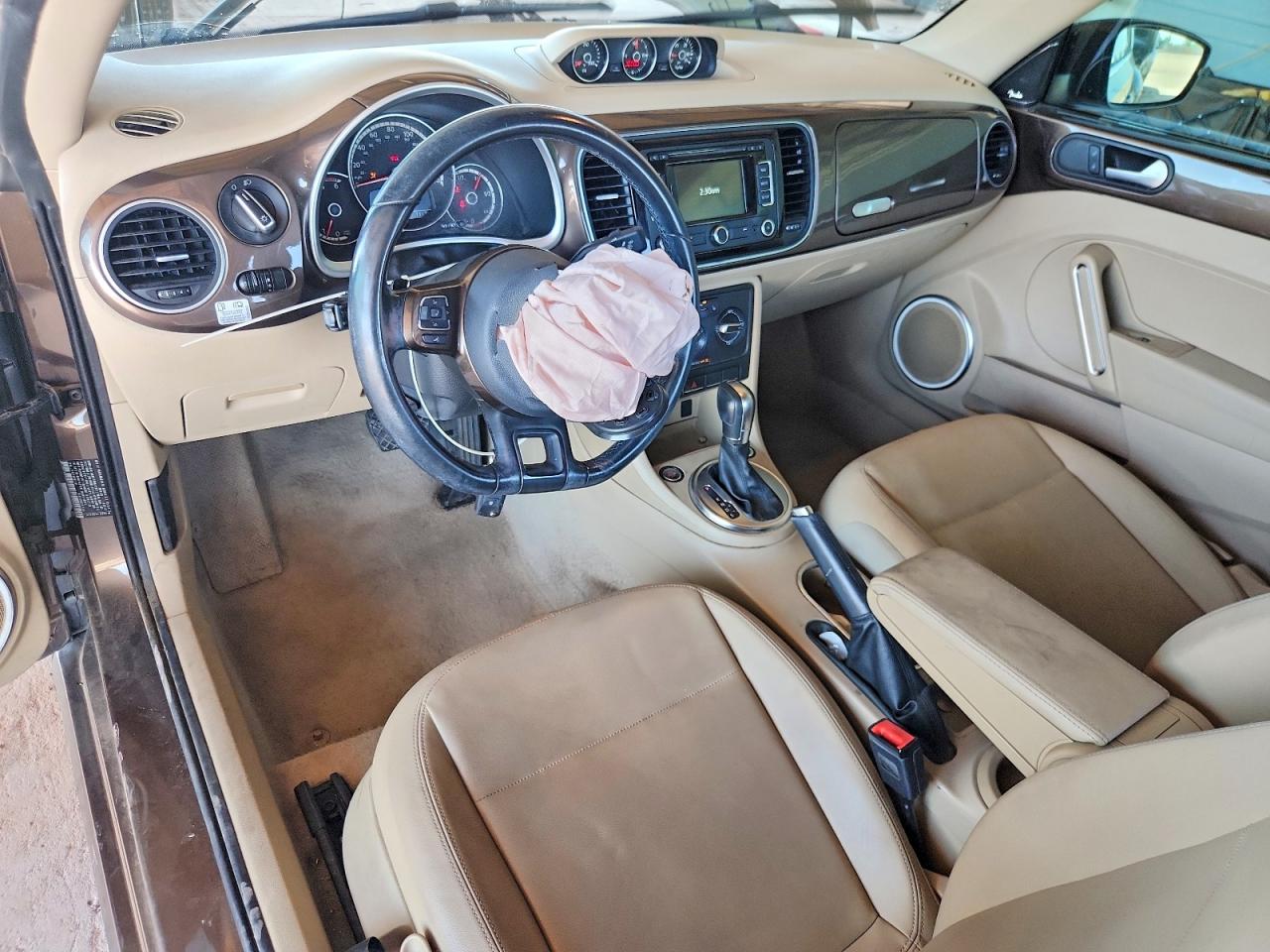 2013 VOLKSWAGEN BEETLE