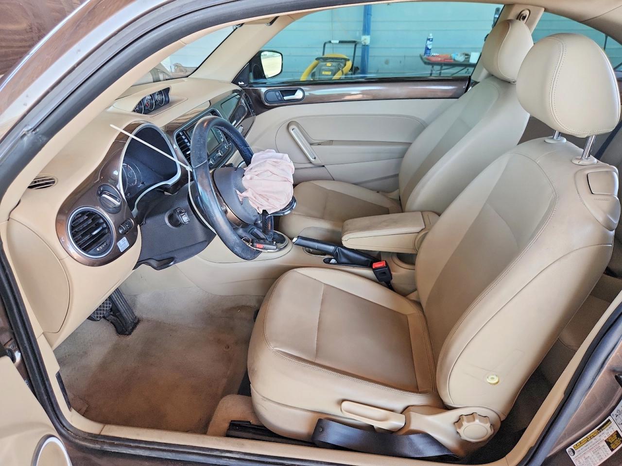 2013 VOLKSWAGEN BEETLE