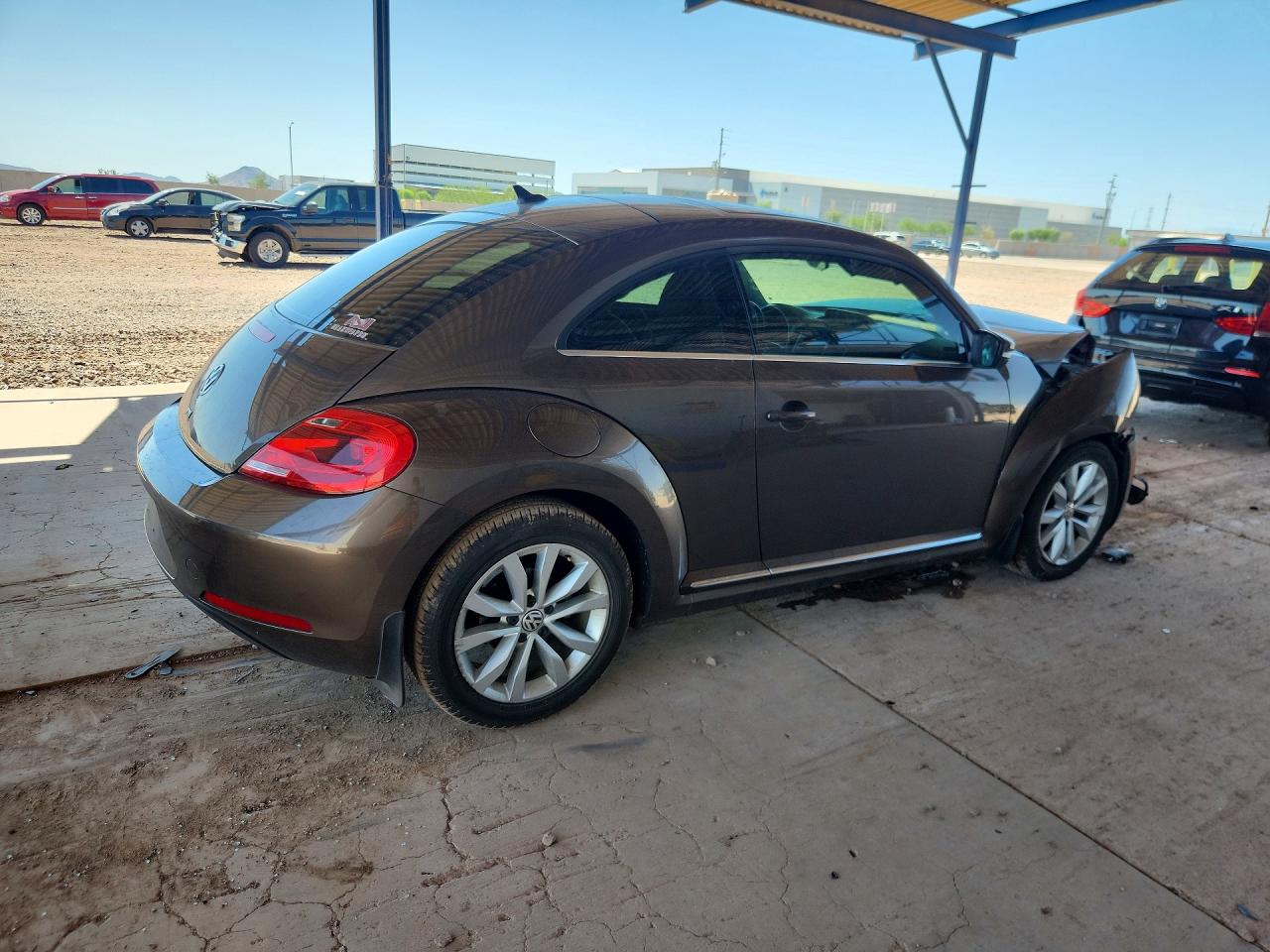 2013 VOLKSWAGEN BEETLE