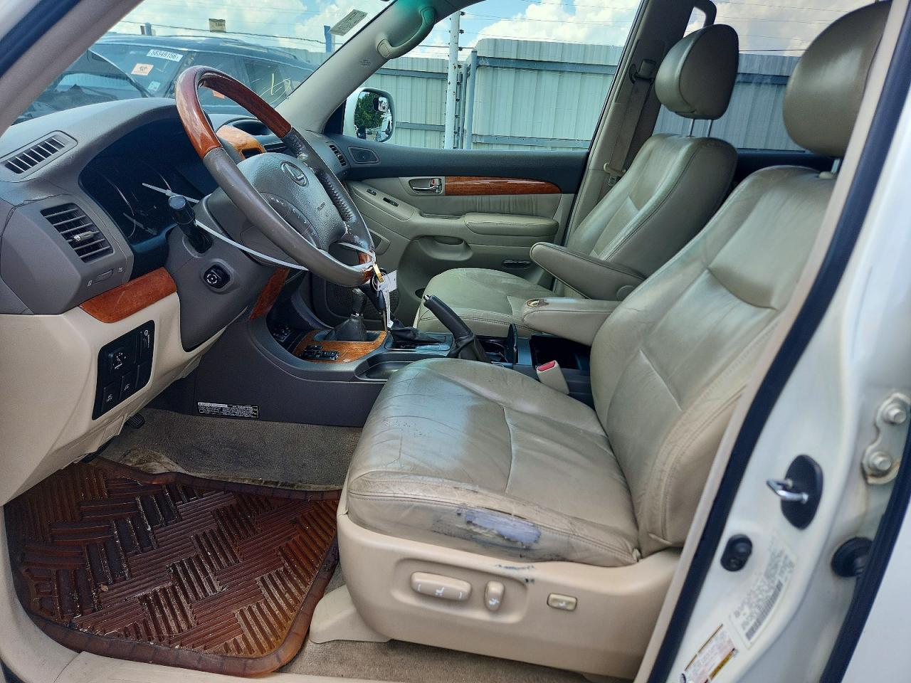 2004 LEXUS GX