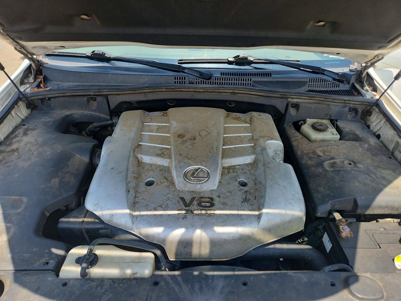 2004 LEXUS GX