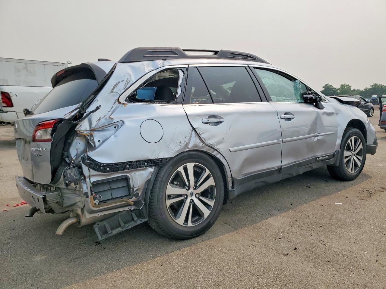 2018 SUBARU OUTBACK
