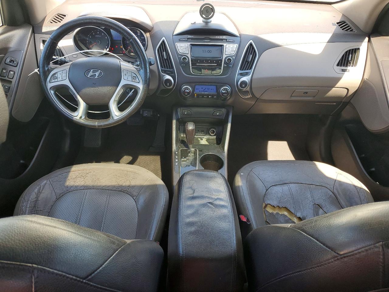 2010 HYUNDAI TUCSON