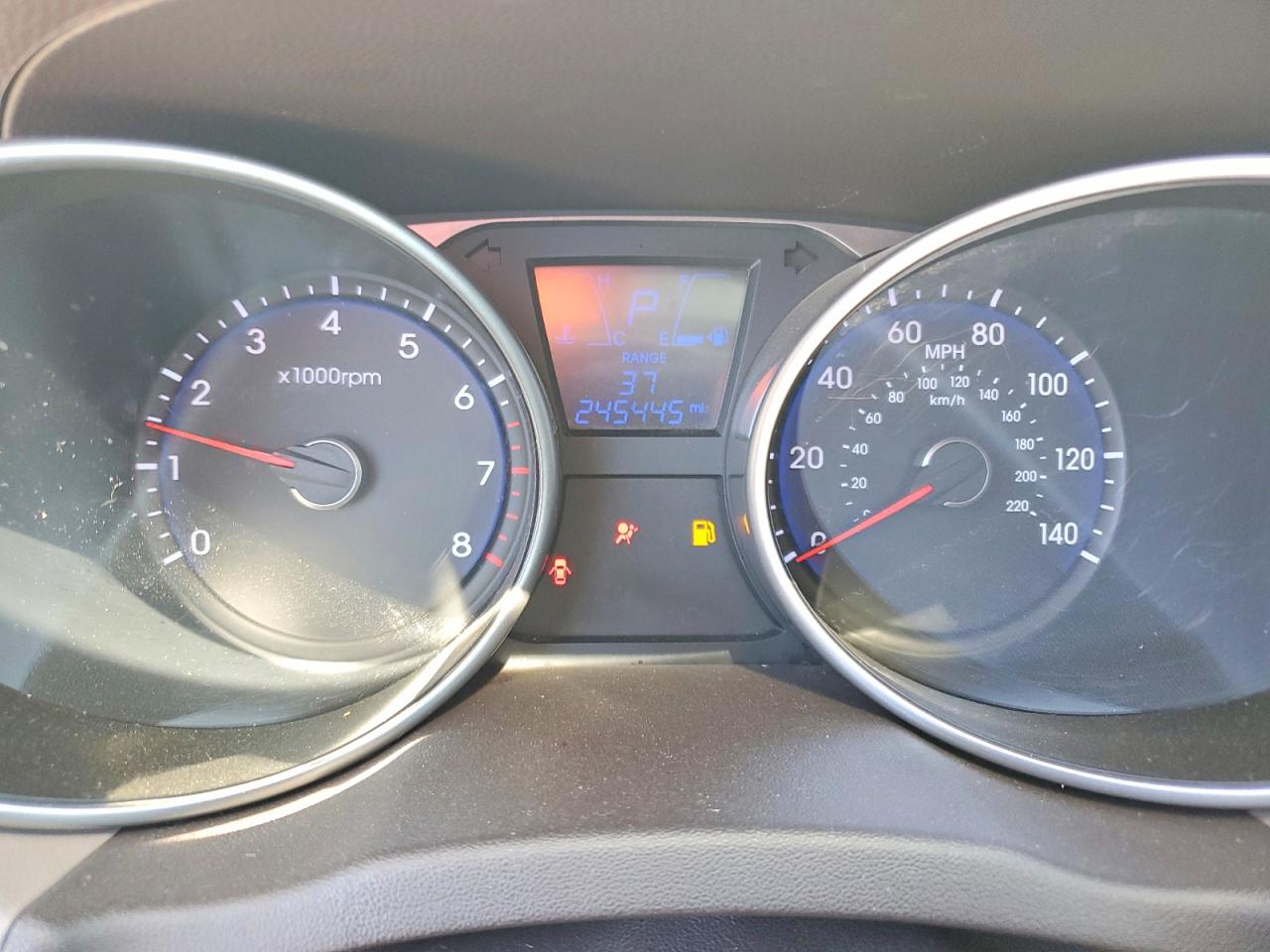 2010 HYUNDAI TUCSON