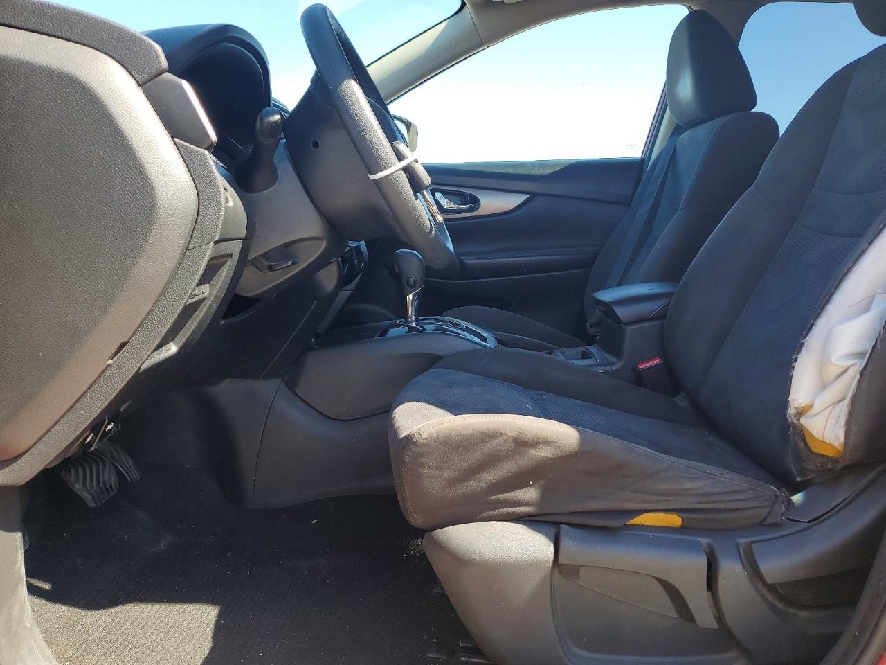 2015 NISSAN ROGUE
