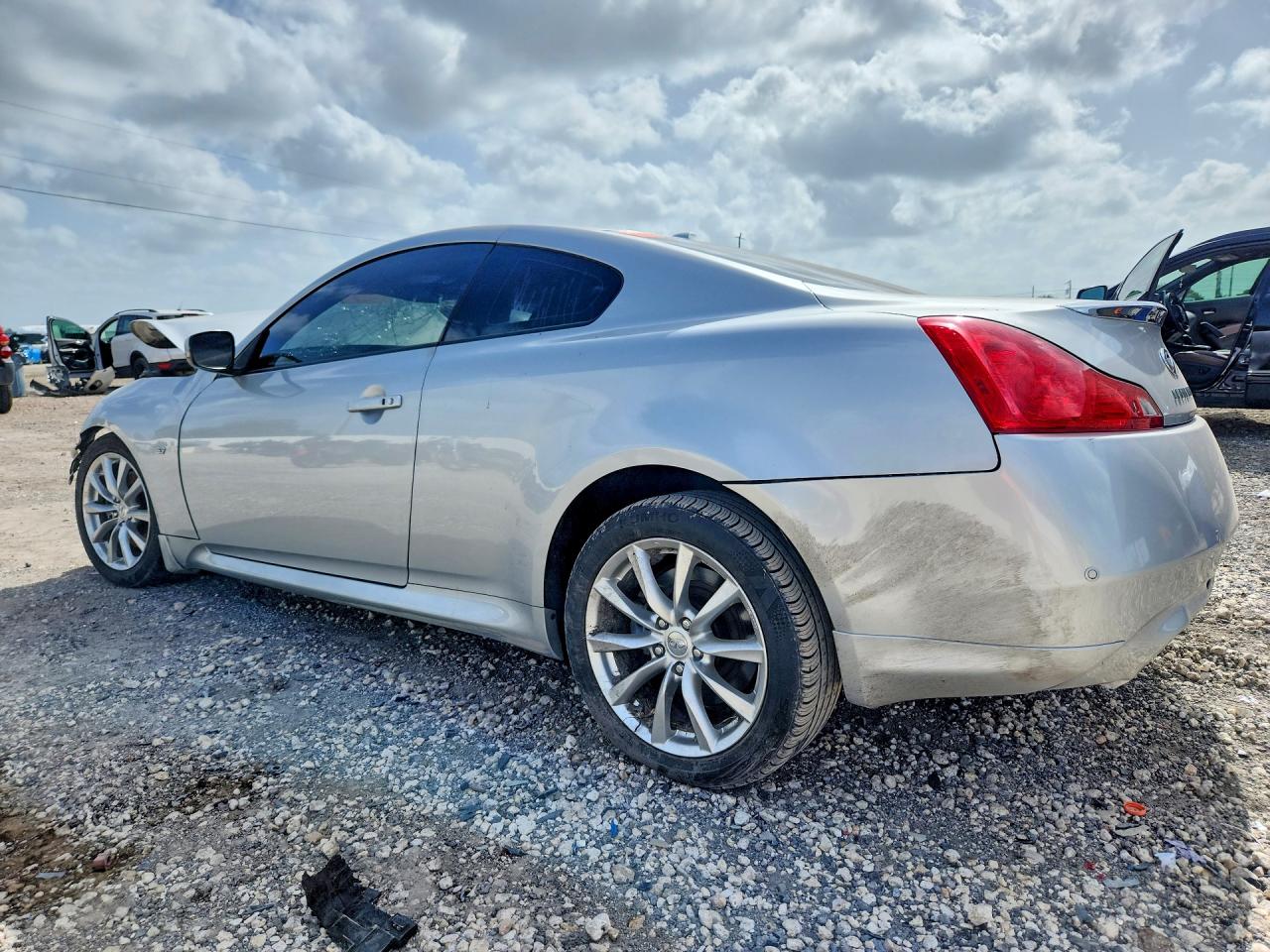 2014 INFINITI Q60